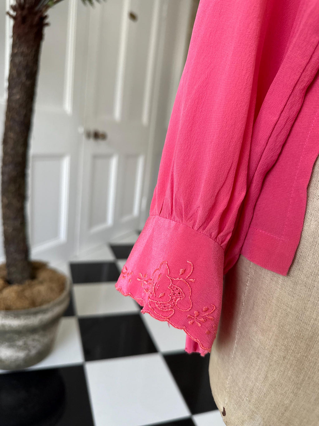 1950s dark pink silk long sleeve blouse with hand embroidery