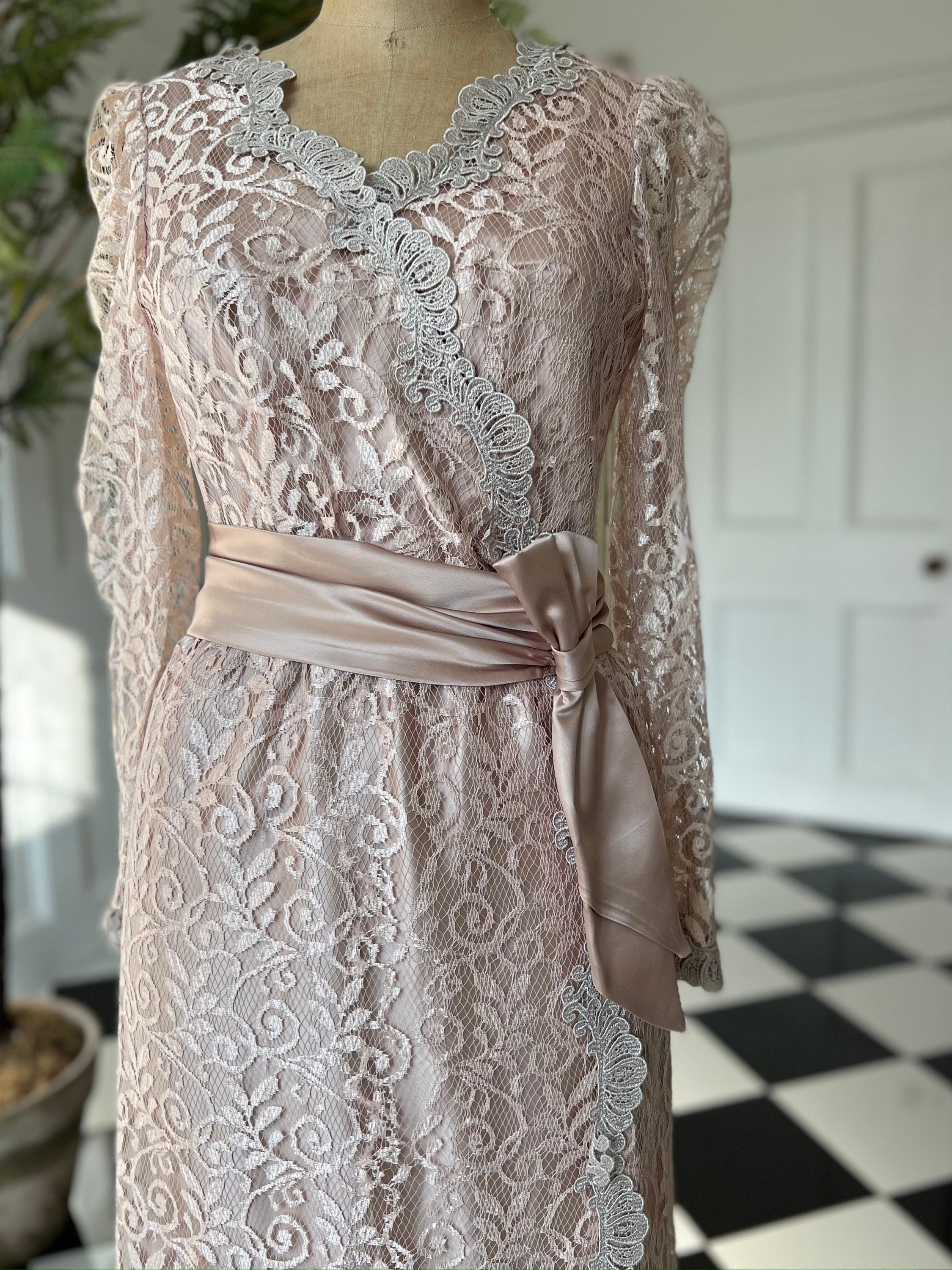 1980s mauve lace  evening dress
