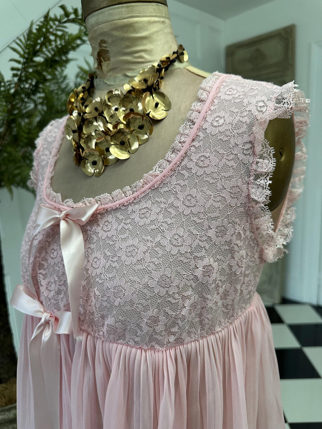 Vintage baby doll lace slip 1970s