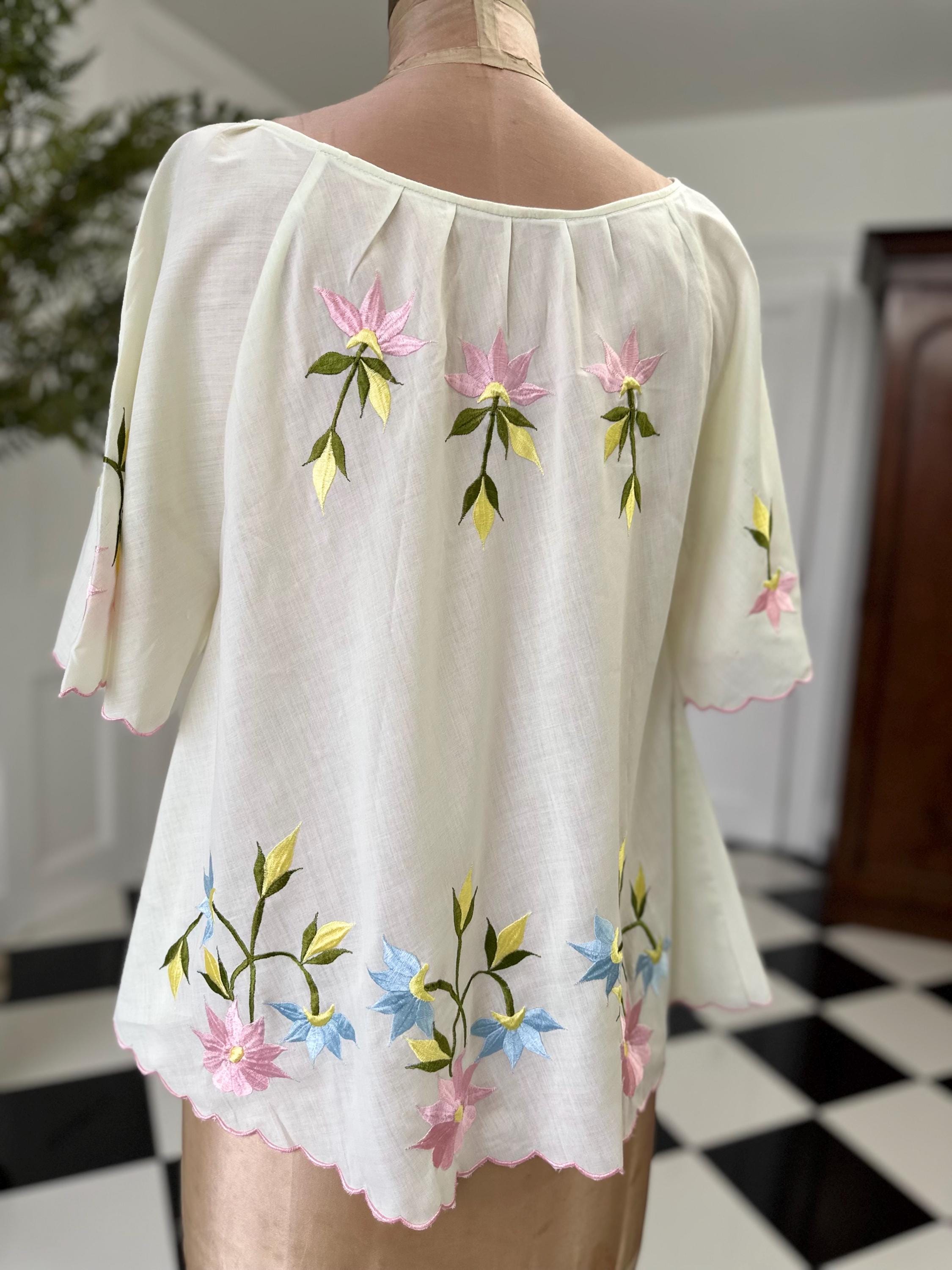 Vintage Floral embroidery Cream Blouse with Short Sleeves