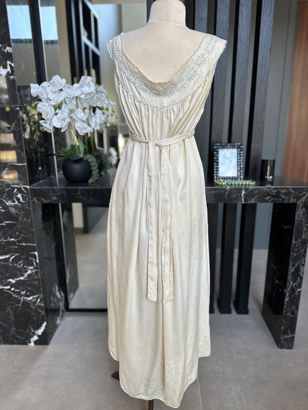 The Ultimate "Old Money" Silk Maxi – Authentic 1930s Art Deco Portrait Gown