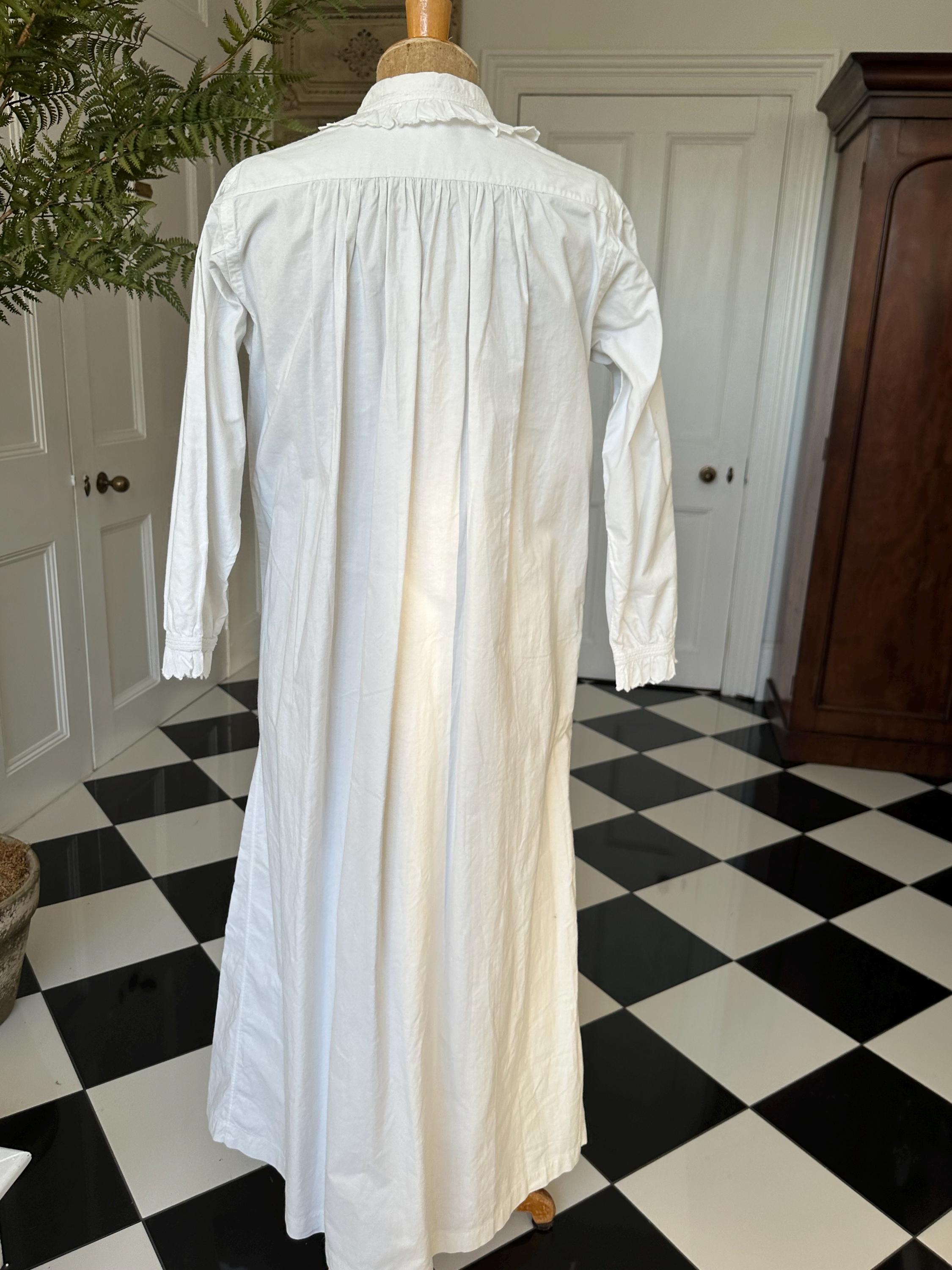 Victorian Edwardian long night shirt dress with large collar and monogram of MG