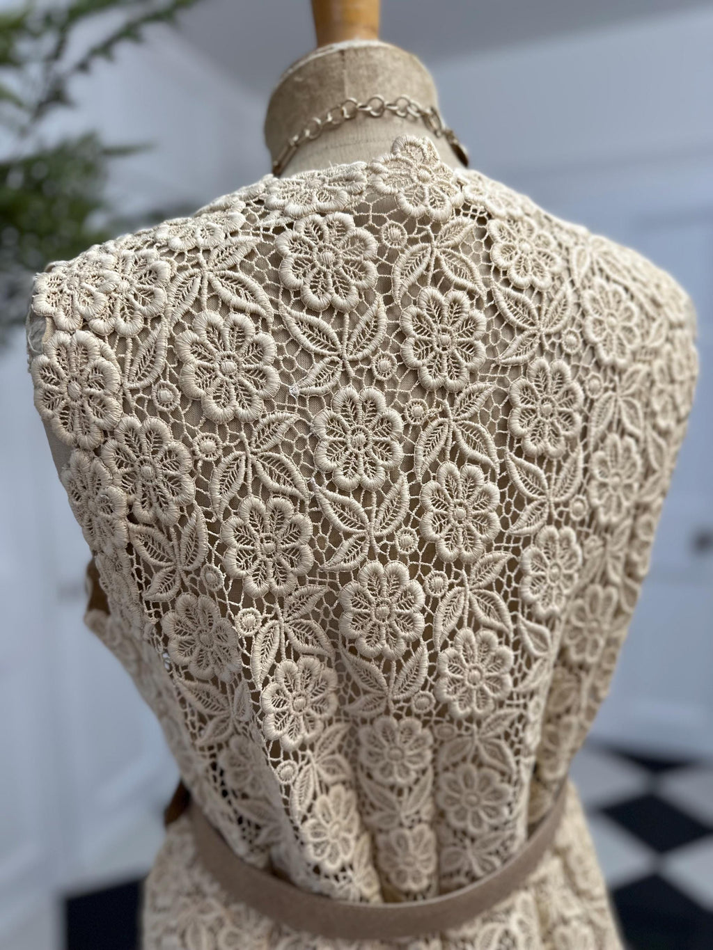 1970s boho style cream lace sleeveless long cardigan