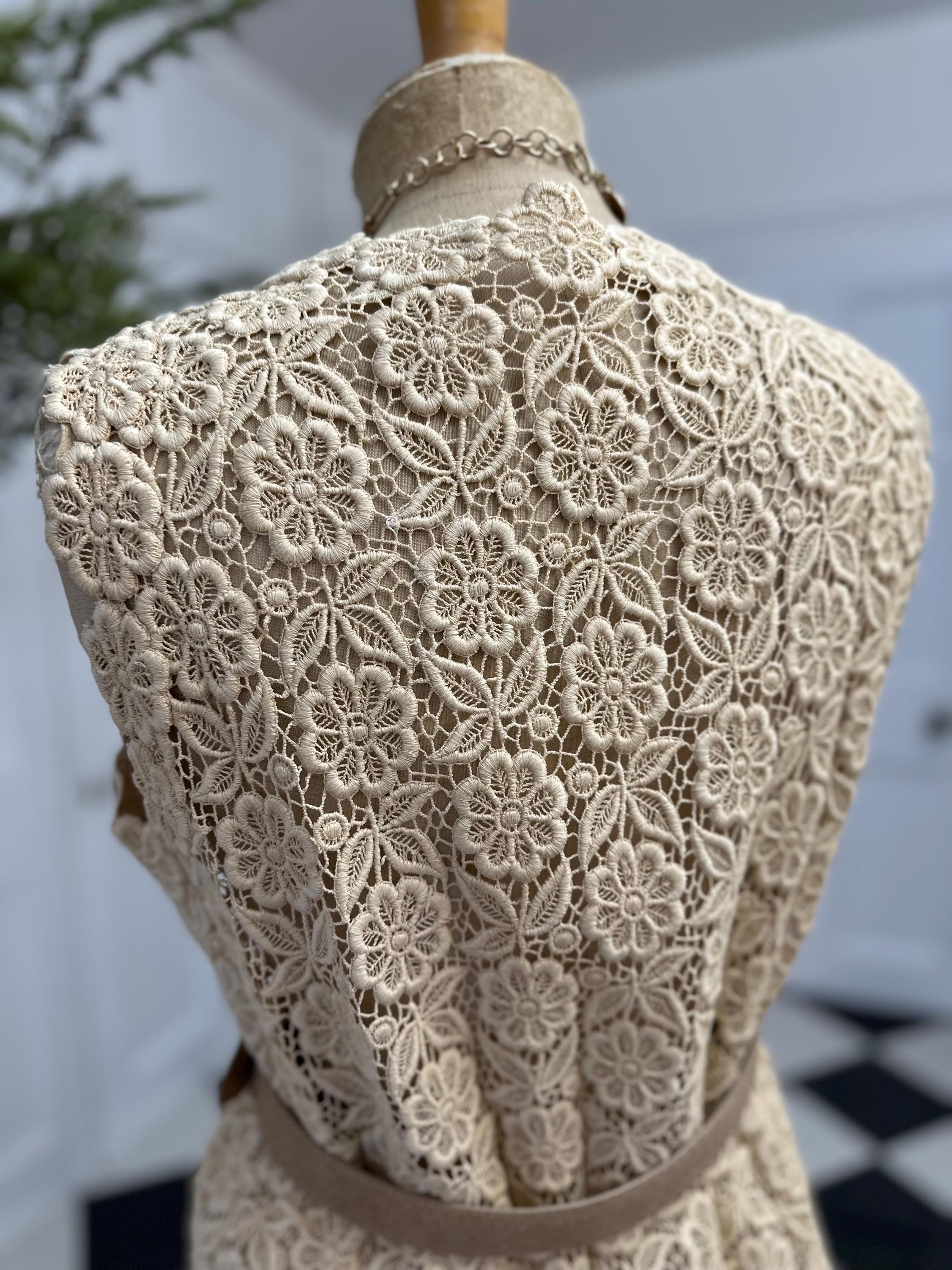1970s boho style cream lace sleeveless long cardigan