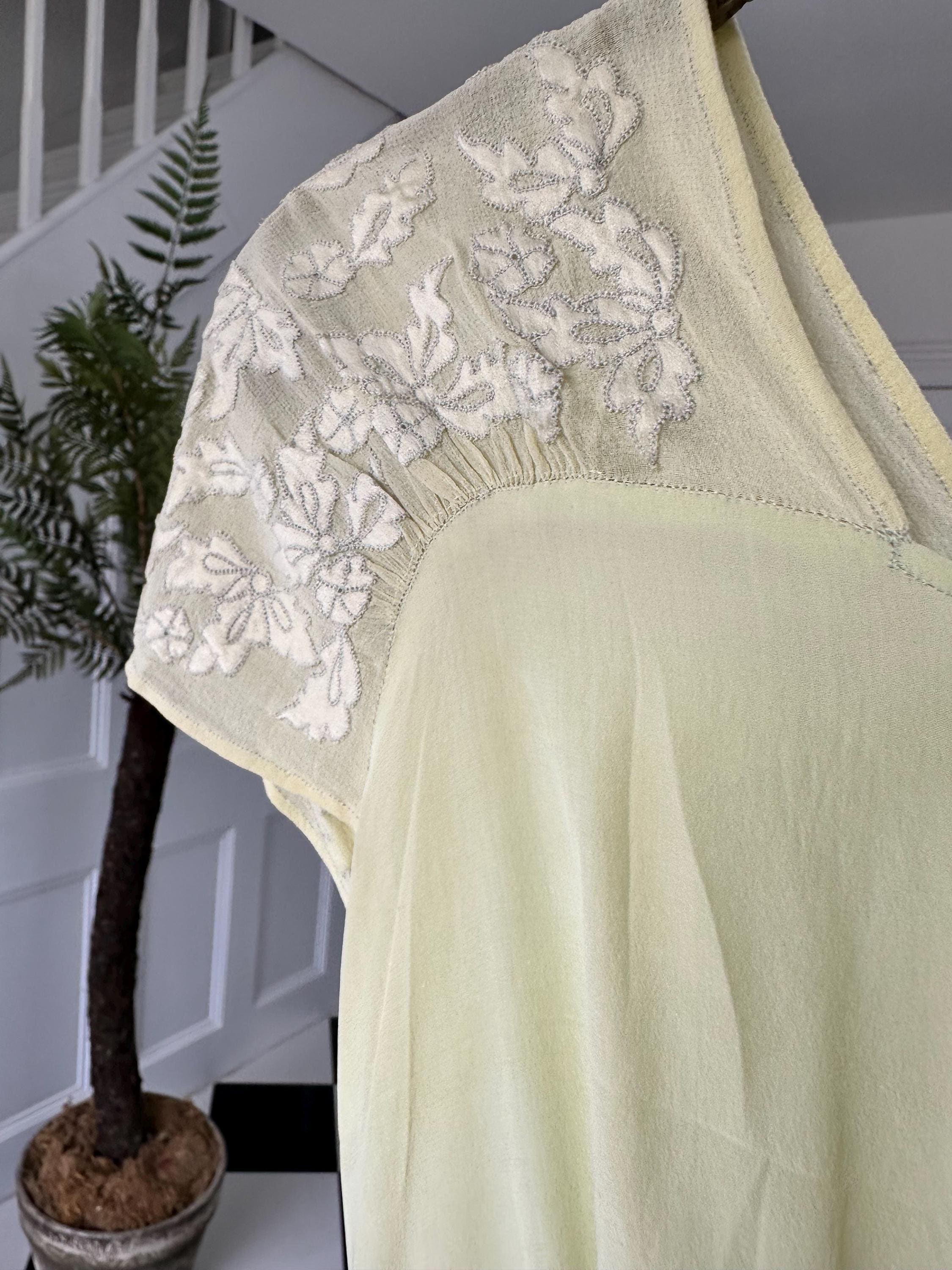 1940s Vintage Silk  Hand Embroidered Dress in mint green