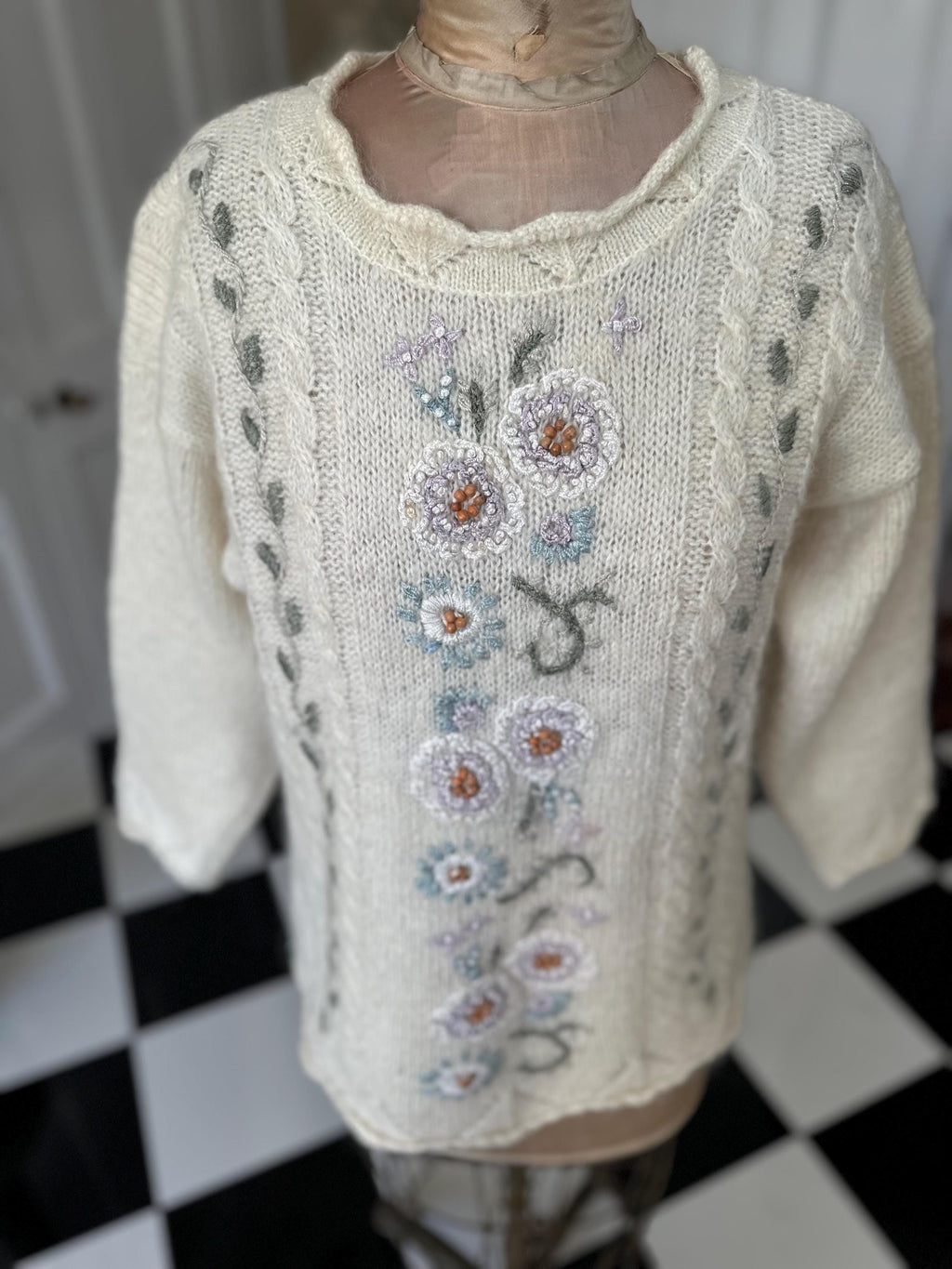 1980 Cream knitted jumper with hand embroidery details
