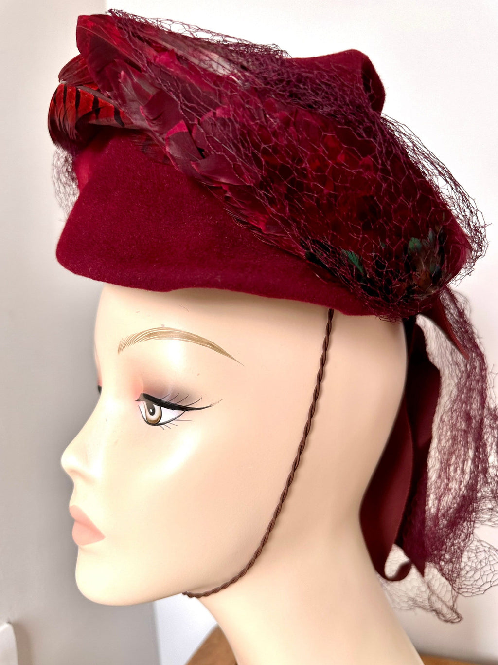 1950s Dark Red Felt Wool Hat with Feathers
