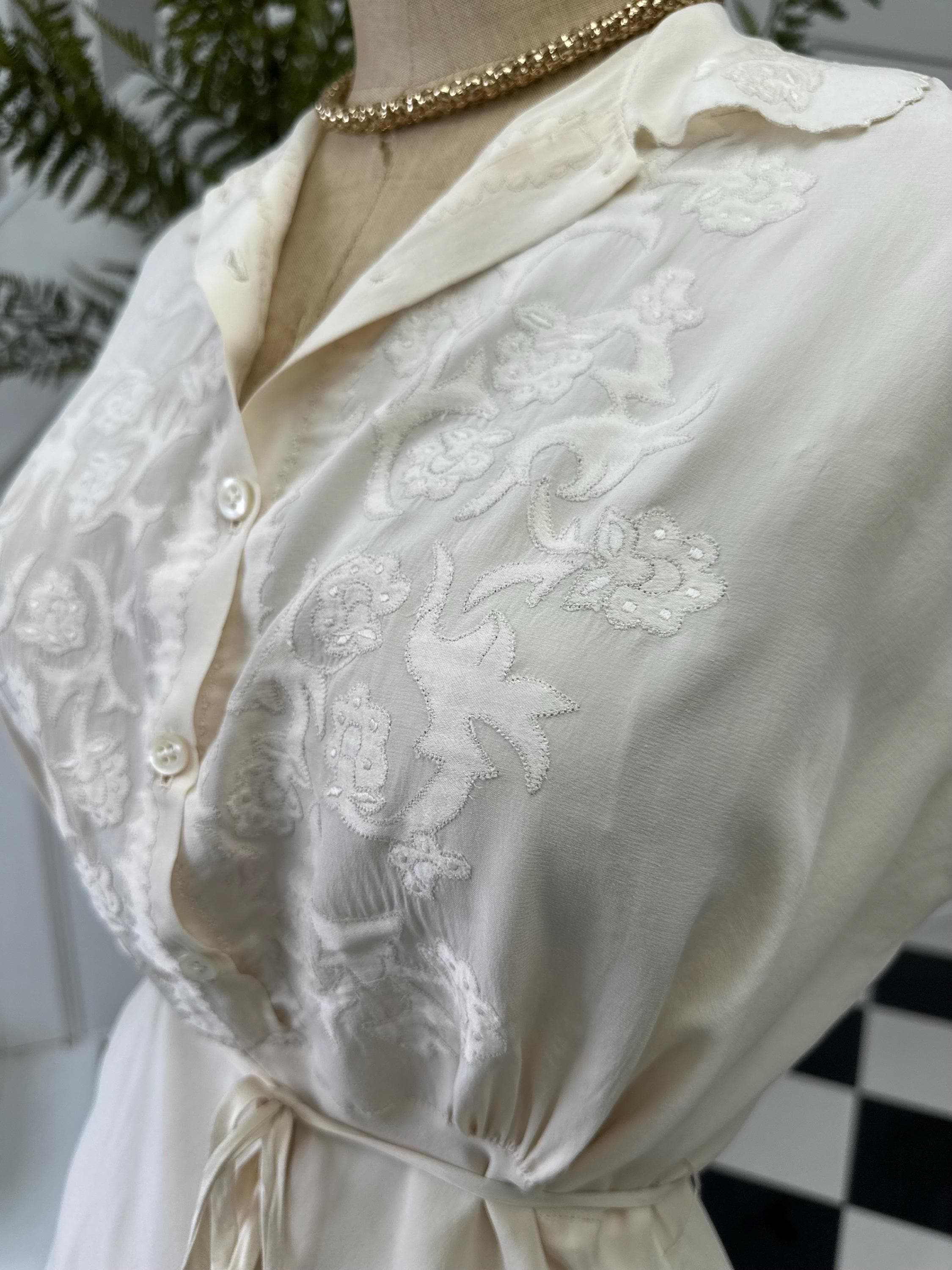 1940s Cream Silk Dress: Vintage Hand Embroidered A-Line