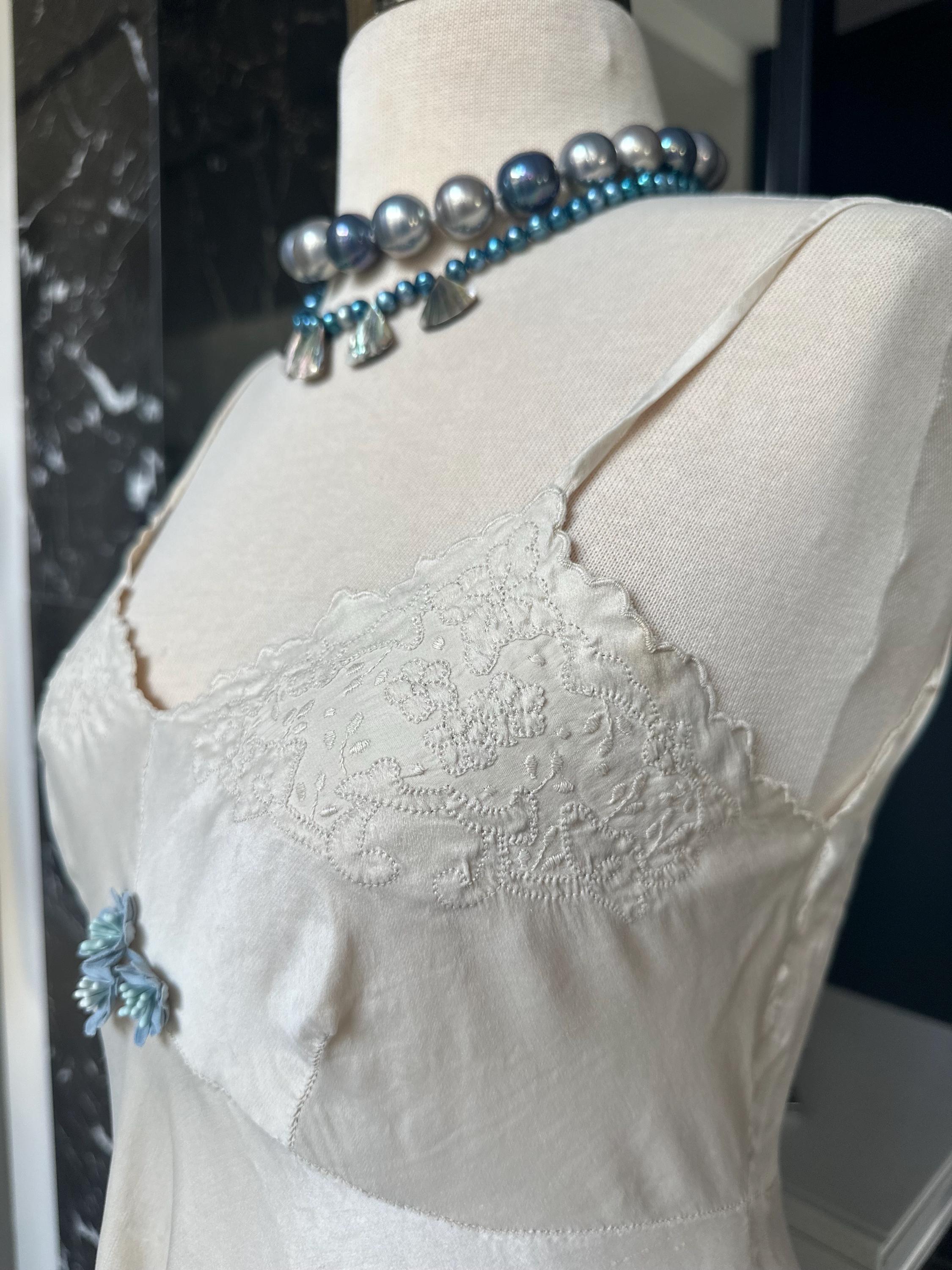 Vintage Silk Slip Dress - Embroidered Ivory silk  Nightgown - 1930s 1940s