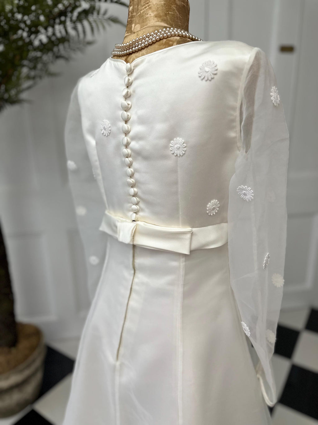 Cream Vintage 1970s Satin Wedding Dress with Organdy Overlay and pretty Daisy flowers