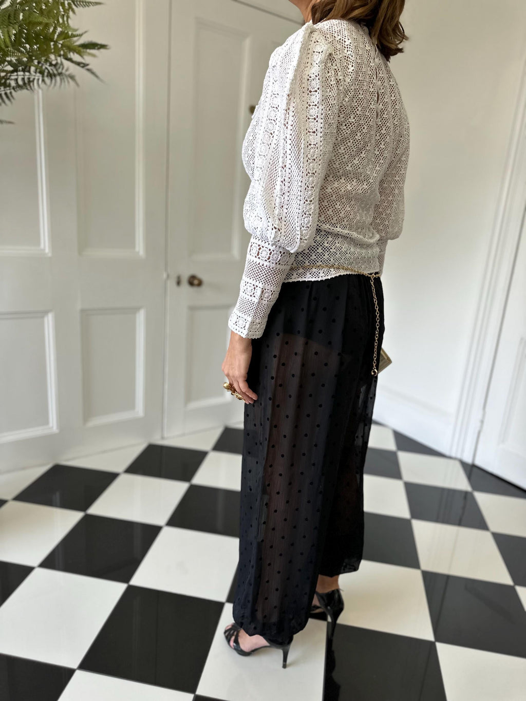 Vintage 1970s hand crochet white  Victorian style mutton sleeve blouse