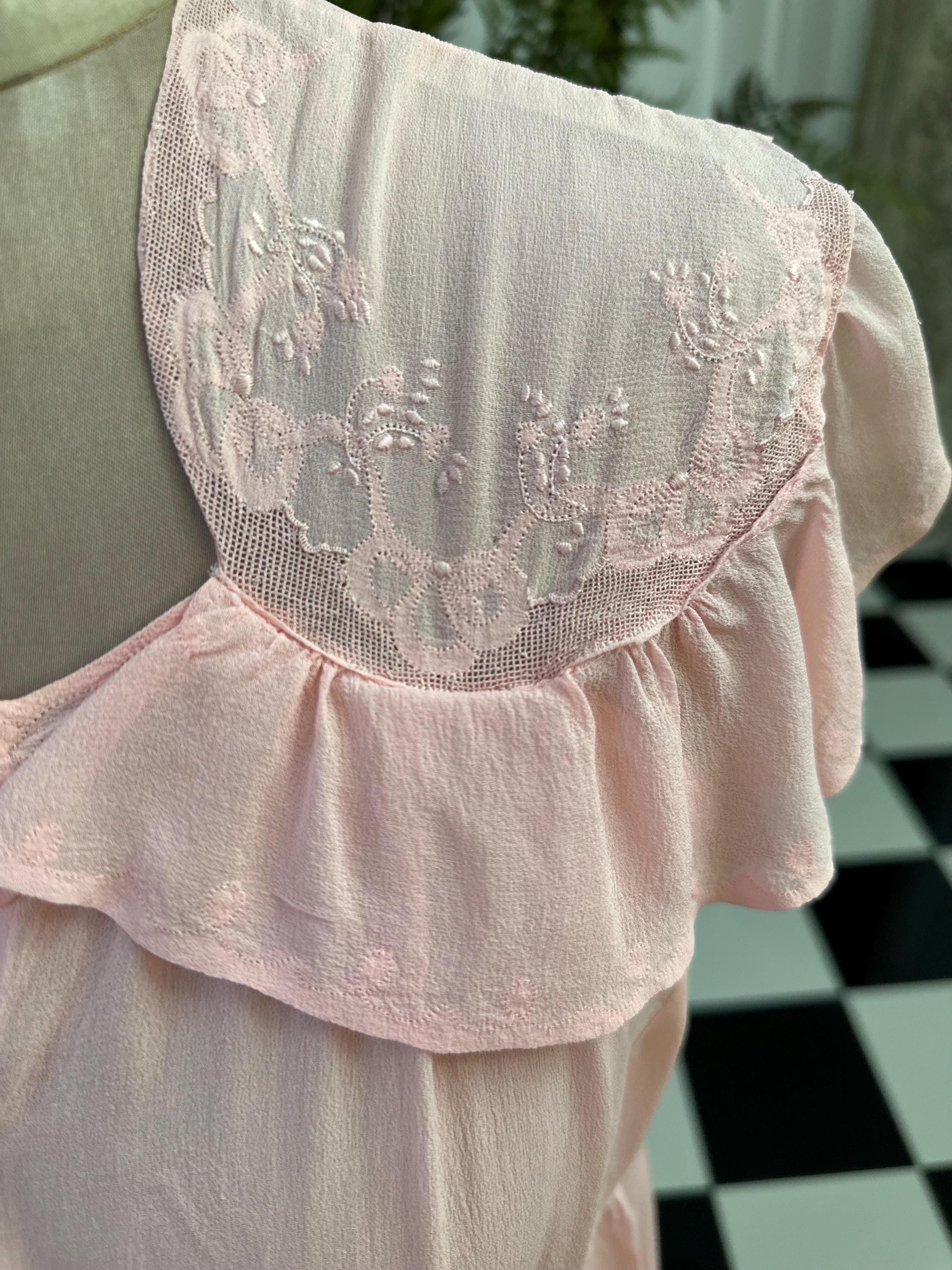 1940s Pink silk crepe dress with hand embroidery details on the shoulder added lace appliqués