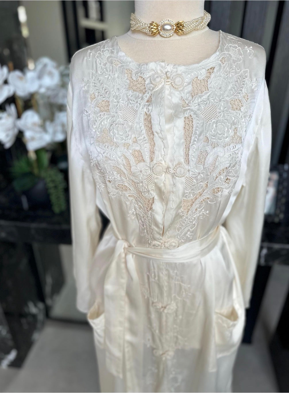Antique 1940s 50s Silk Gown  peignoir