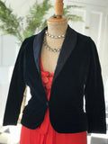 1950s 1960s Velvet and satin tuxedo evening  jacket with gold brooch