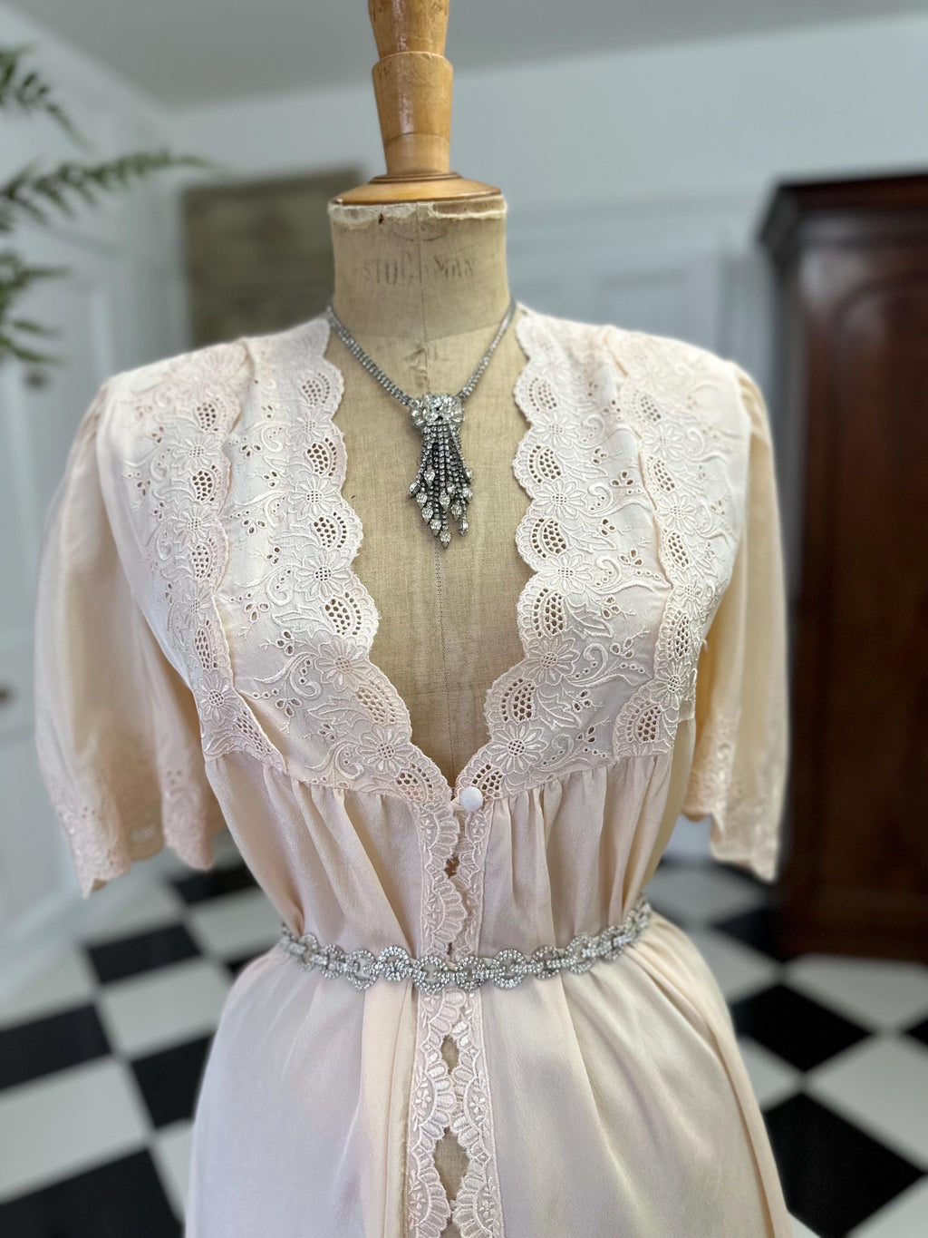 Vintage 1970 Peach Gown robe  Elegant Embroidery Sultry Details