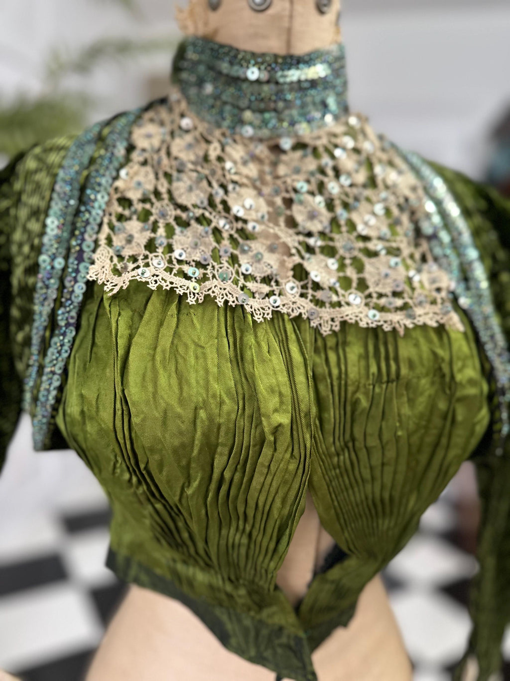 Antique Green Silk Velvet Bodice - 1890s Lace High Collar