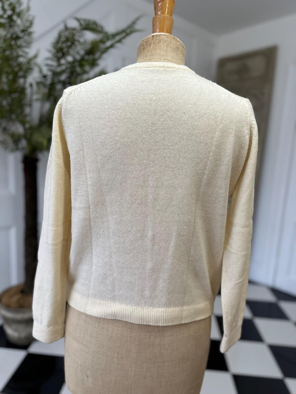 1950s Cream wool embroidery and pearl details