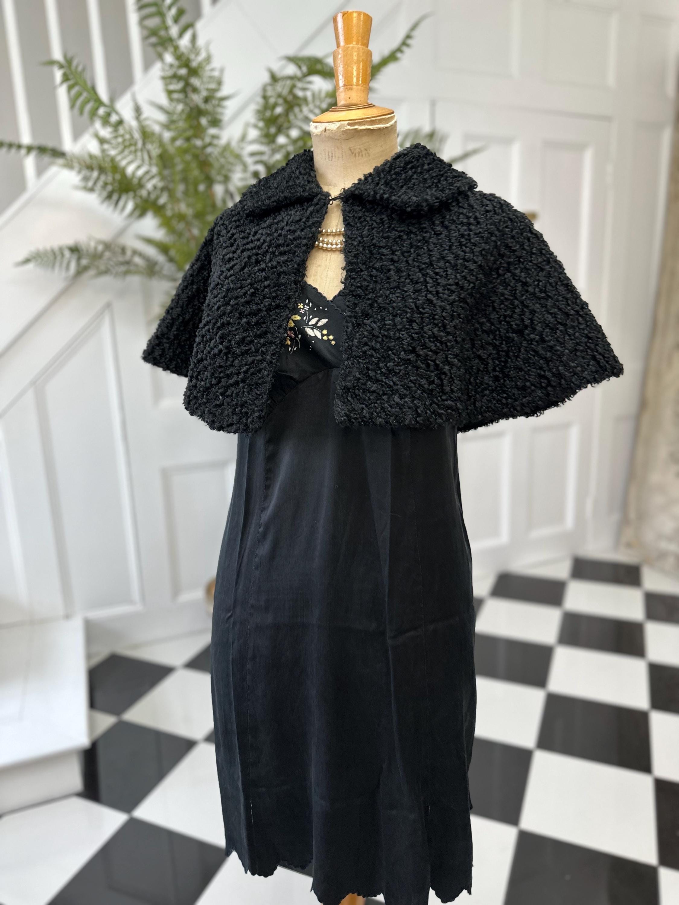 Victorian black shoulder cape