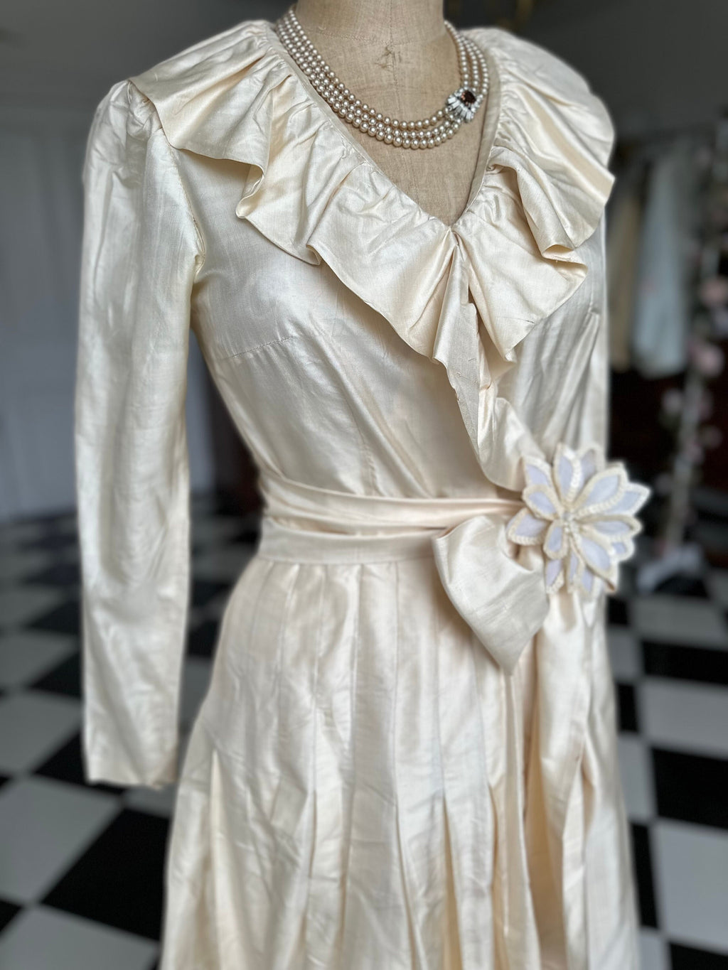 1970 Vintage Dupion silk dress long sleeve