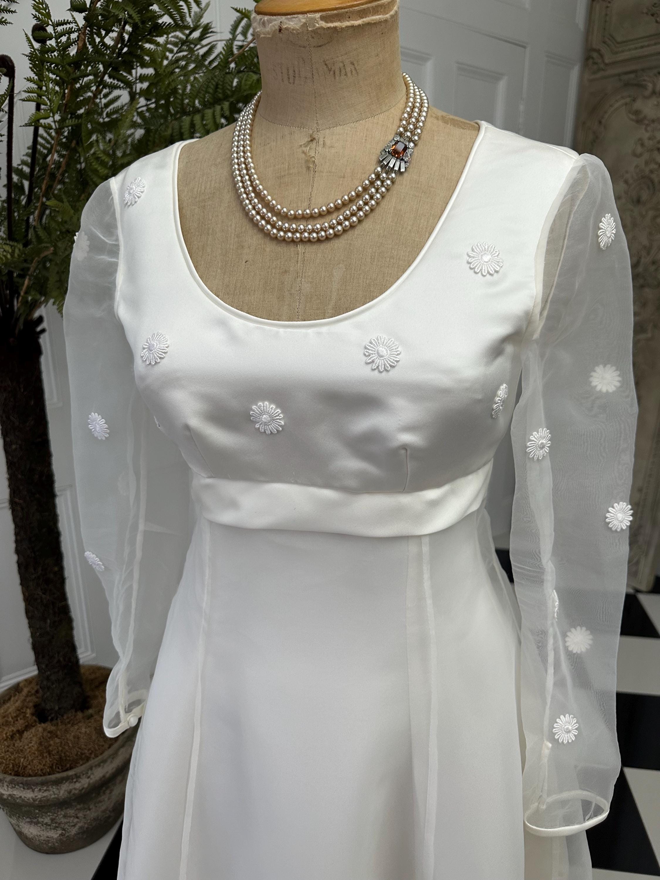 Cream Vintage 1970s Satin Wedding Dress with Organdy Overlay and pretty Daisy flowers