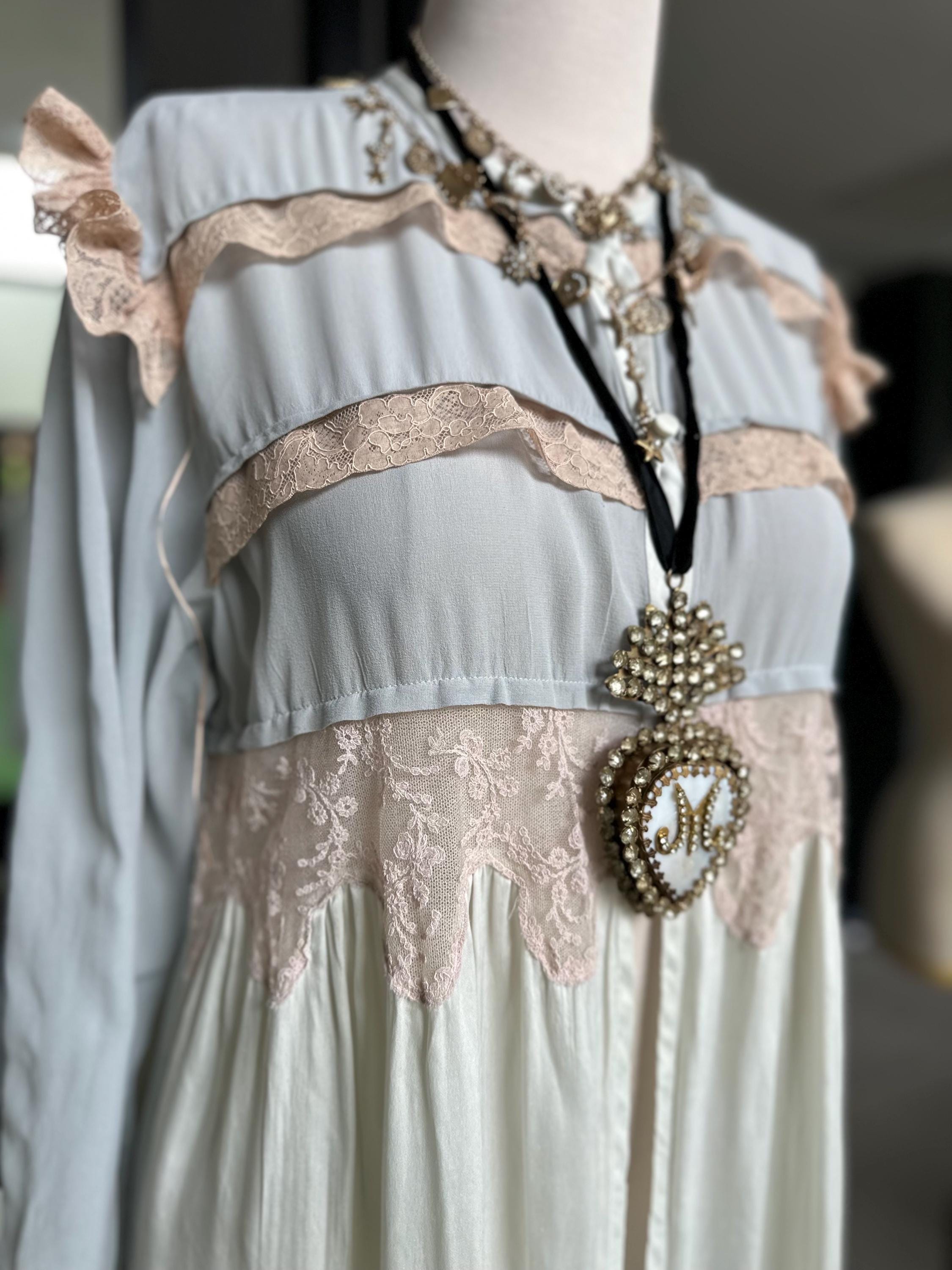 Antique 1940s 50s Silk & Lace Gown –  Two-Tone peignoir