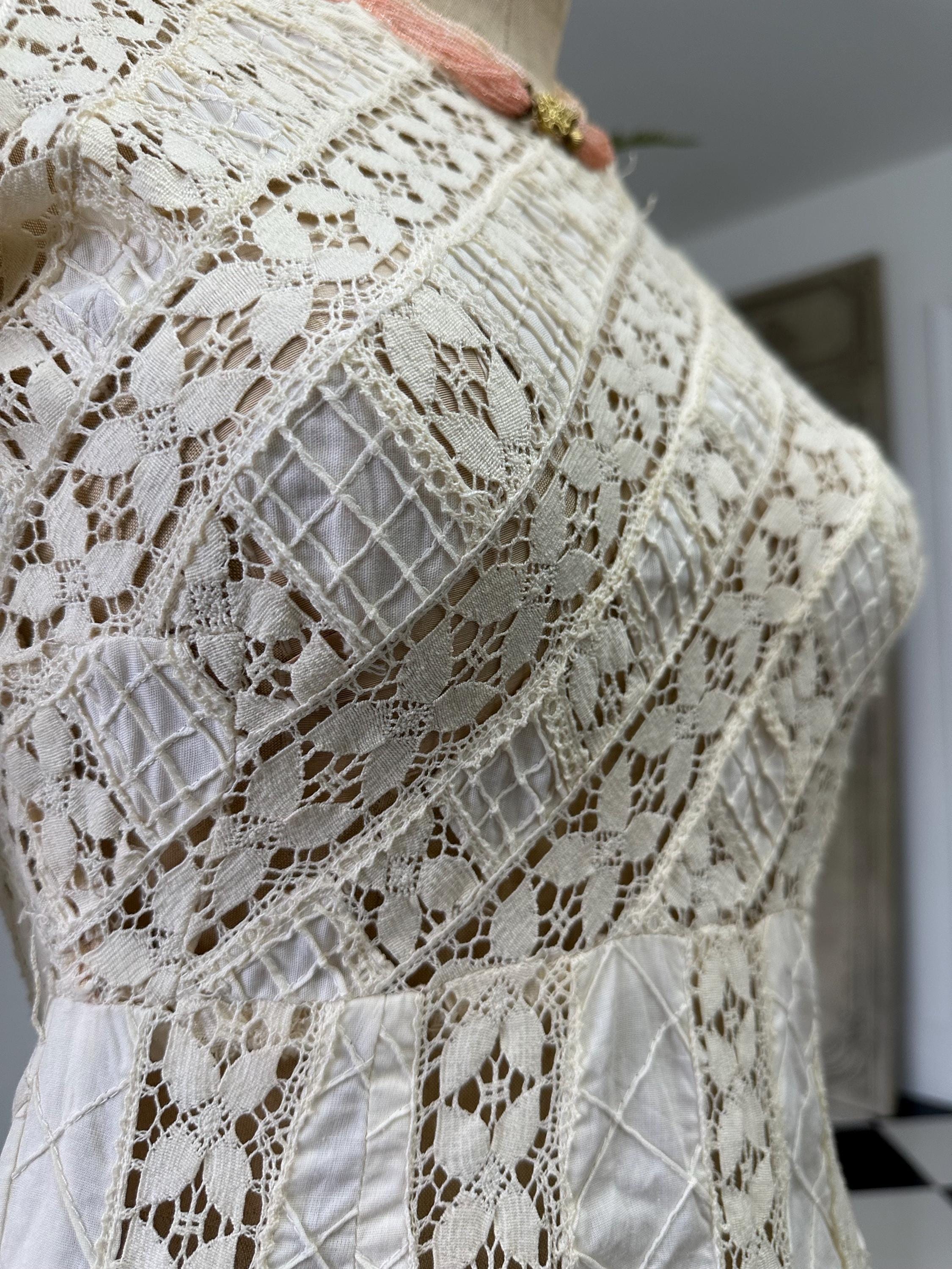 1970 cotton and lace maxi dress with long sleeves
