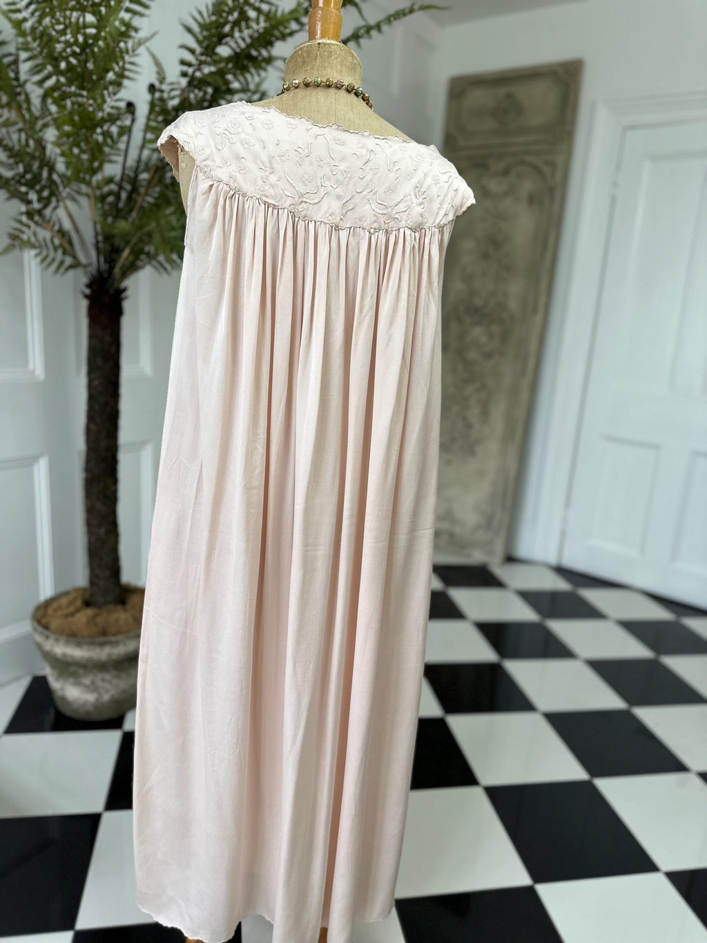 1940s pale lilac pink silk loose slip dress with boat neckline with  embroidery