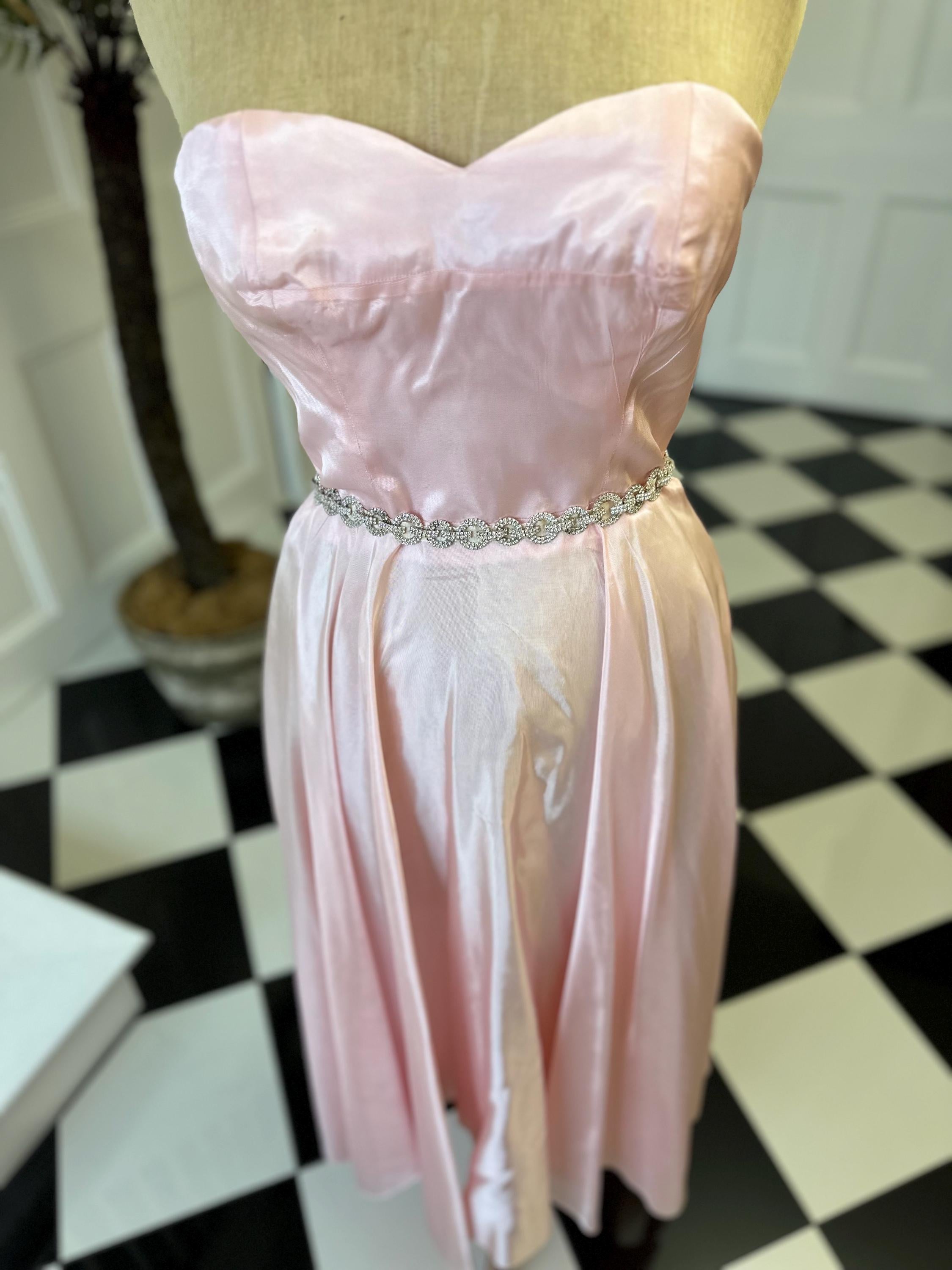 Vintage 1940s pink silk taffeta strapless dress