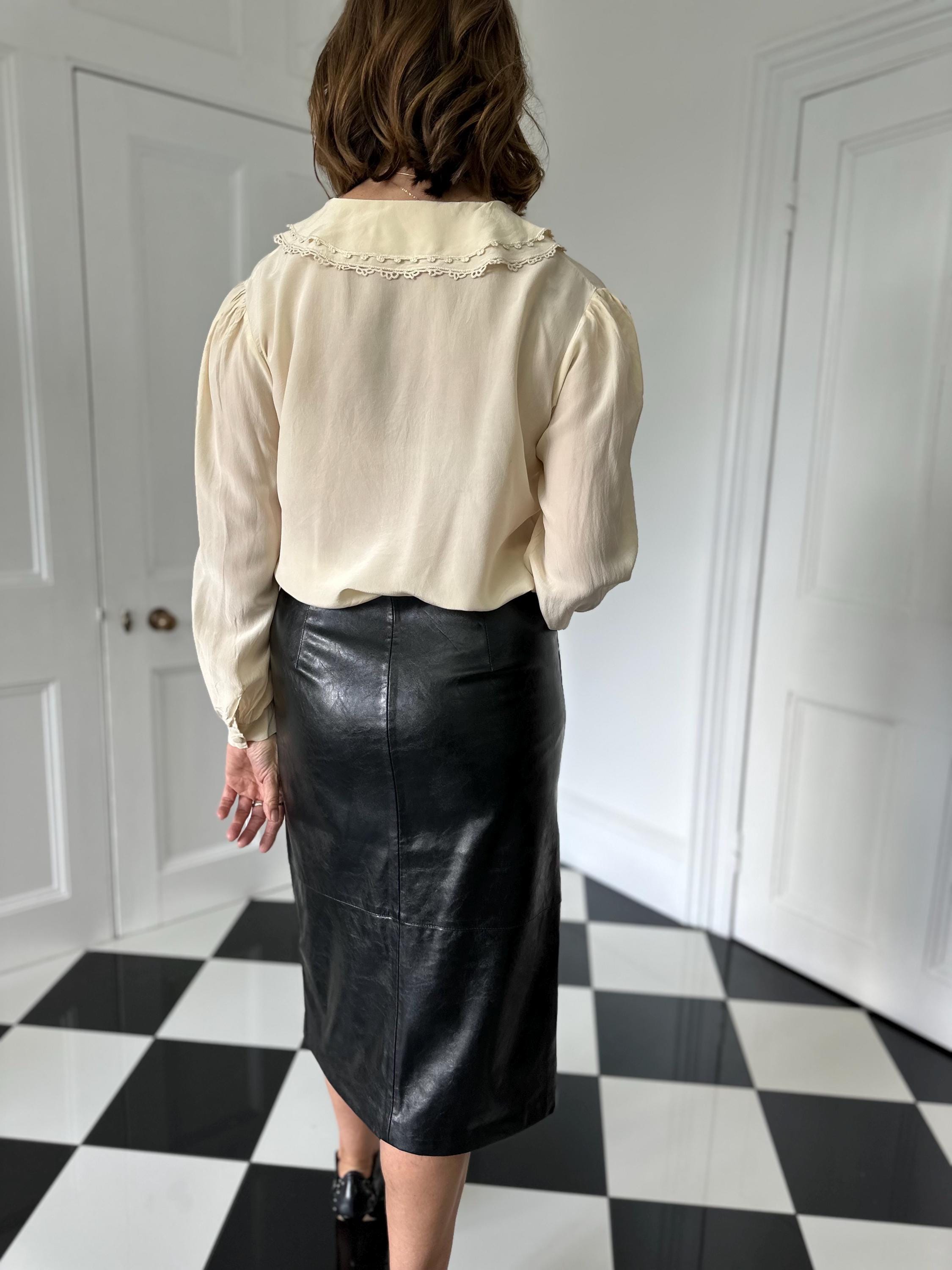 Vintage cream silk blouse with hand embroidery detail