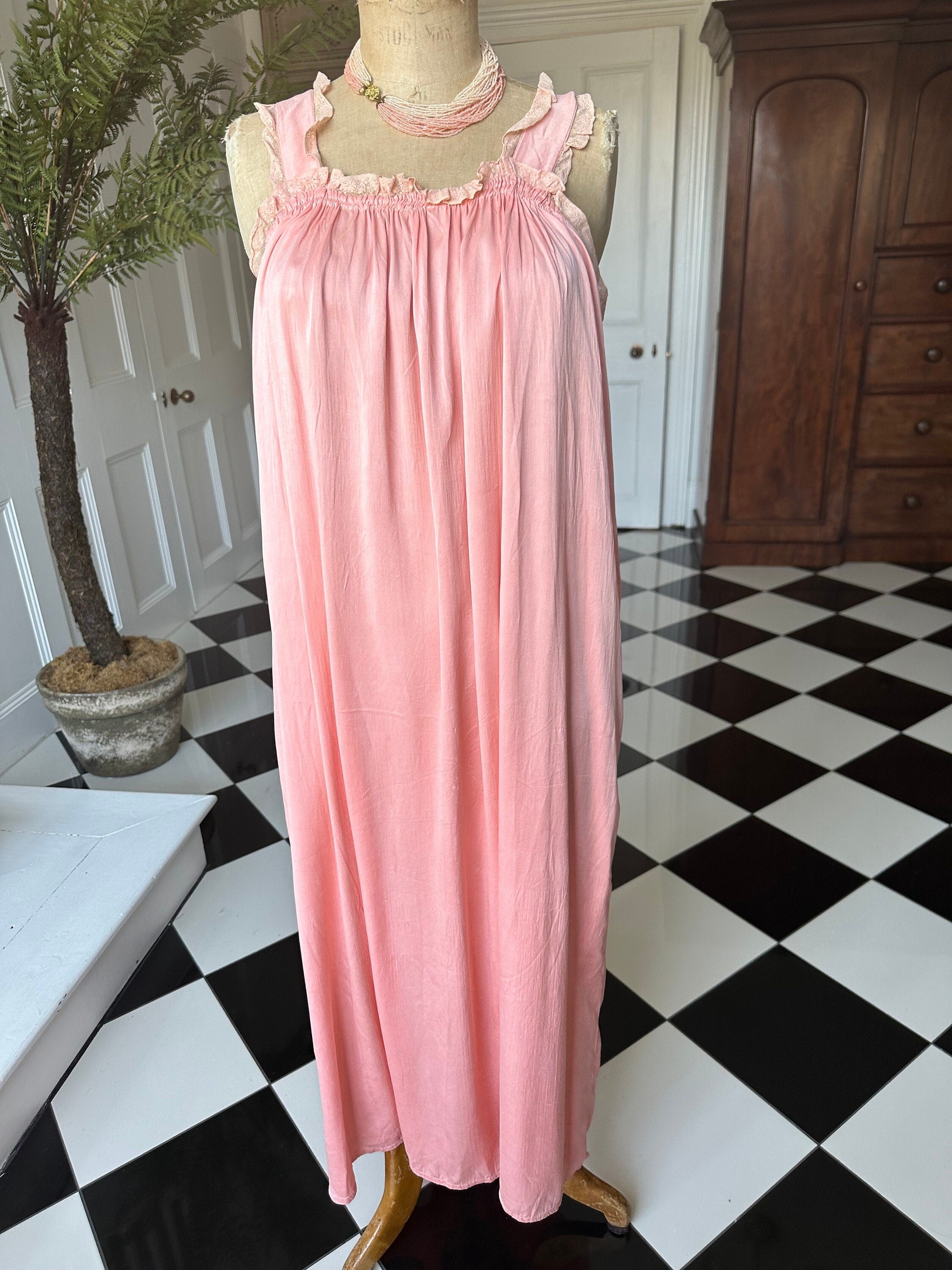 1940s Silk peach smock style peach slip