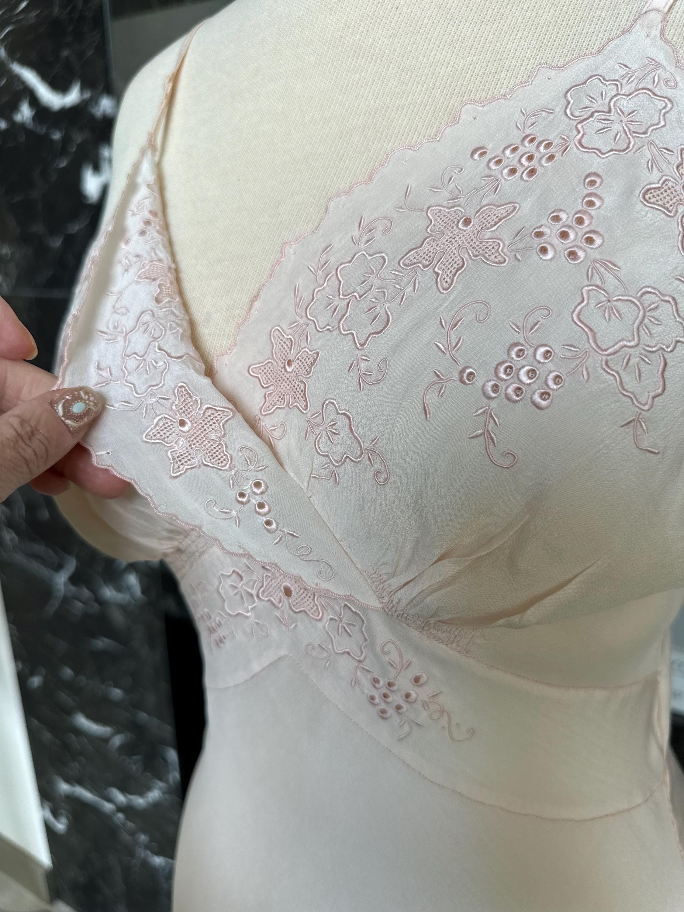 Antique 1930s Pale Pink Silk Slip – Authentic Art Deco Embroidery & Bias Cut