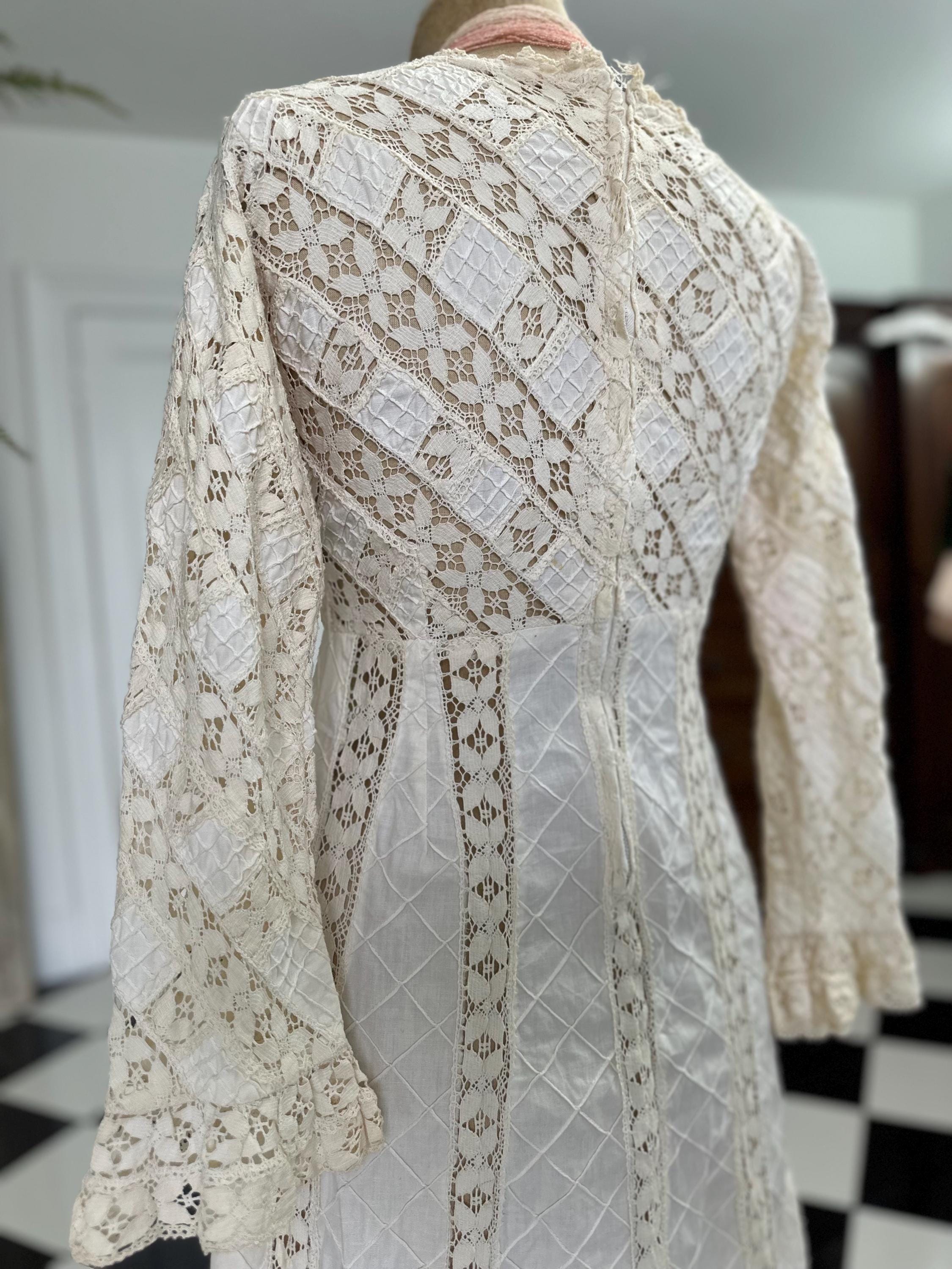 1970 cotton and lace maxi dress with long sleeves