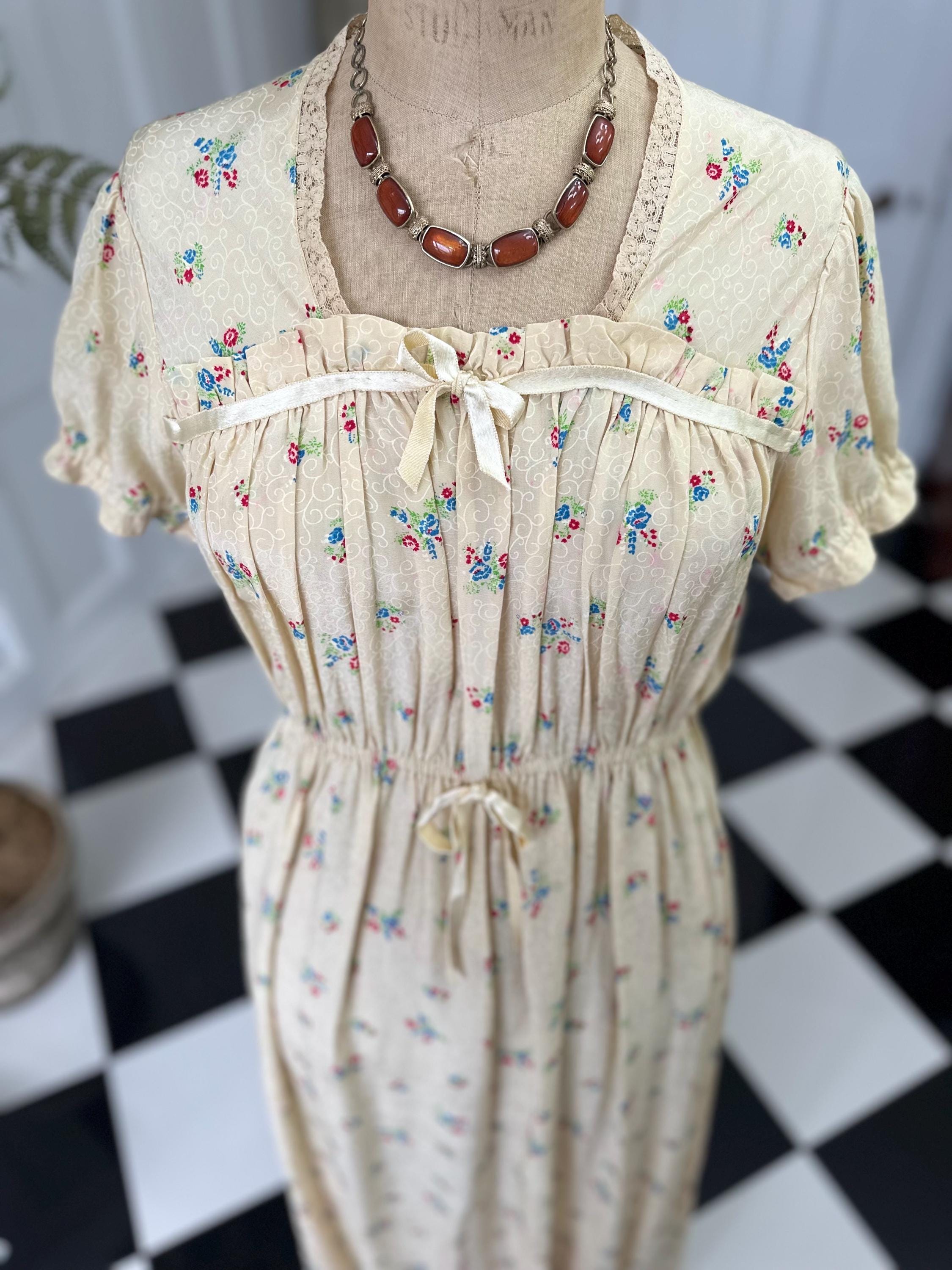 Vintage 1940s Silk Dress with Tiny Floral Details