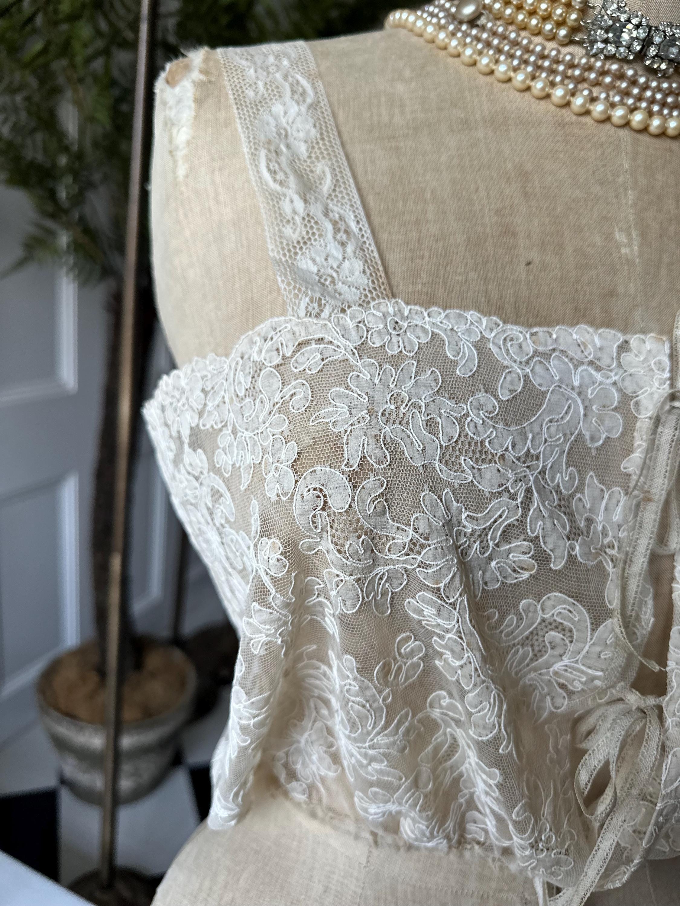 1930s beige lace camisole chemise corset cover