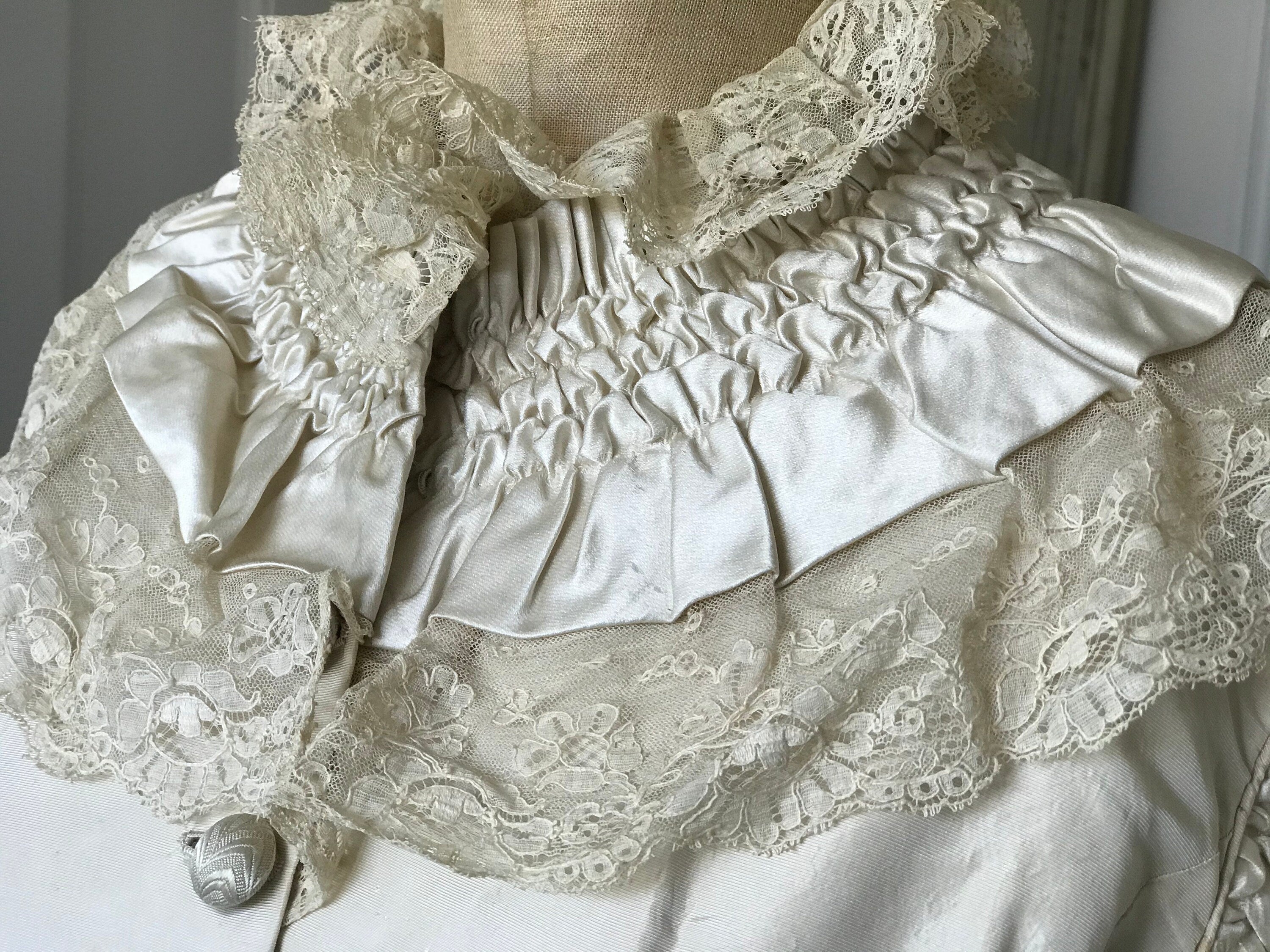 Museum worthy Antique 1880s silk wedding dress  in excellent condition historical costume