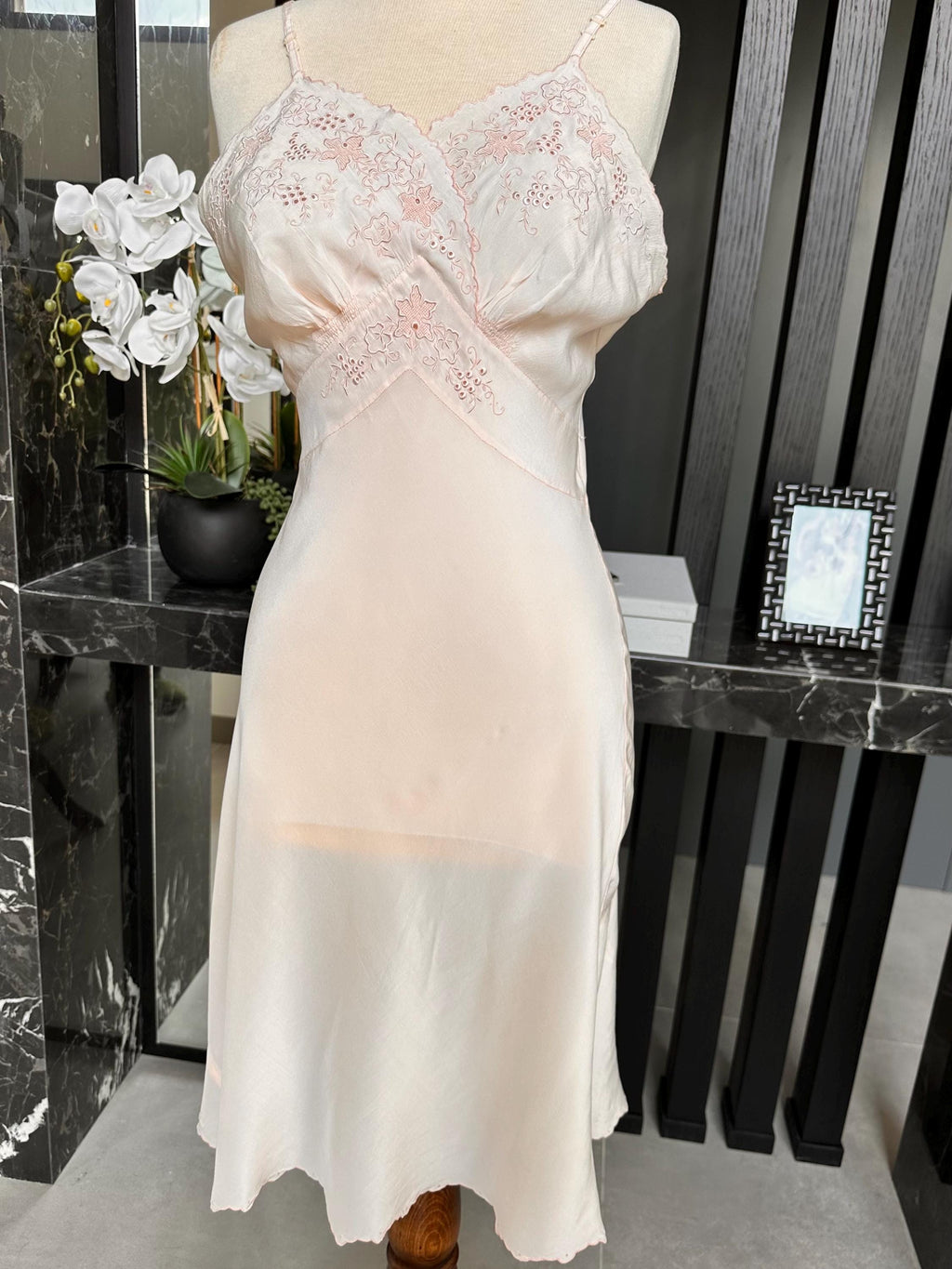 Antique 1930s Pale Pink Silk Slip – Authentic Art Deco Embroidery & Bias Cut