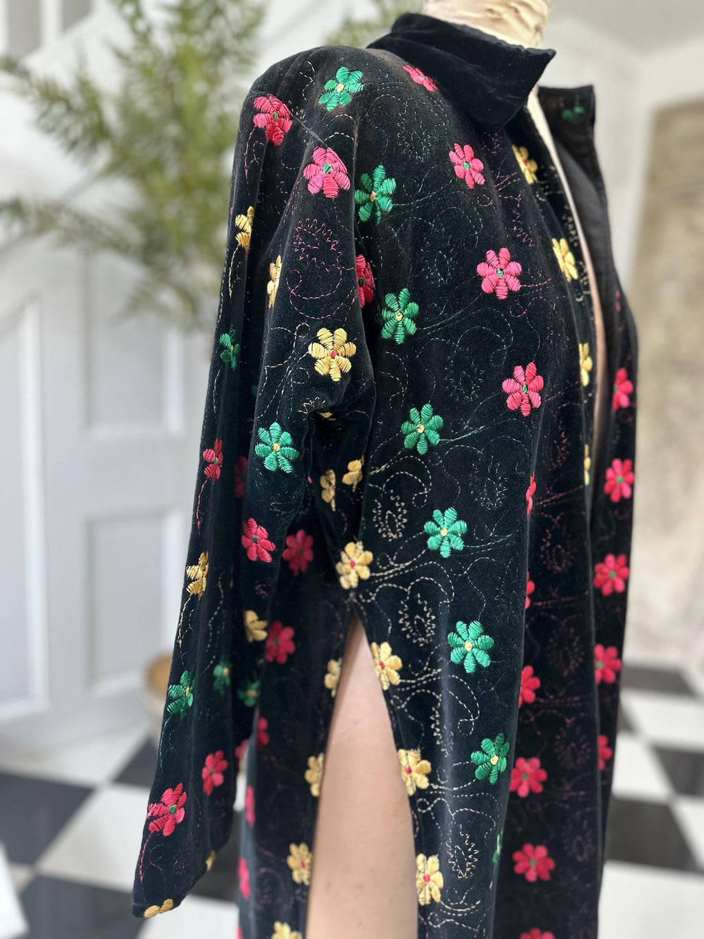 1950s black velvet kimono  house coat with silk embroidery coat