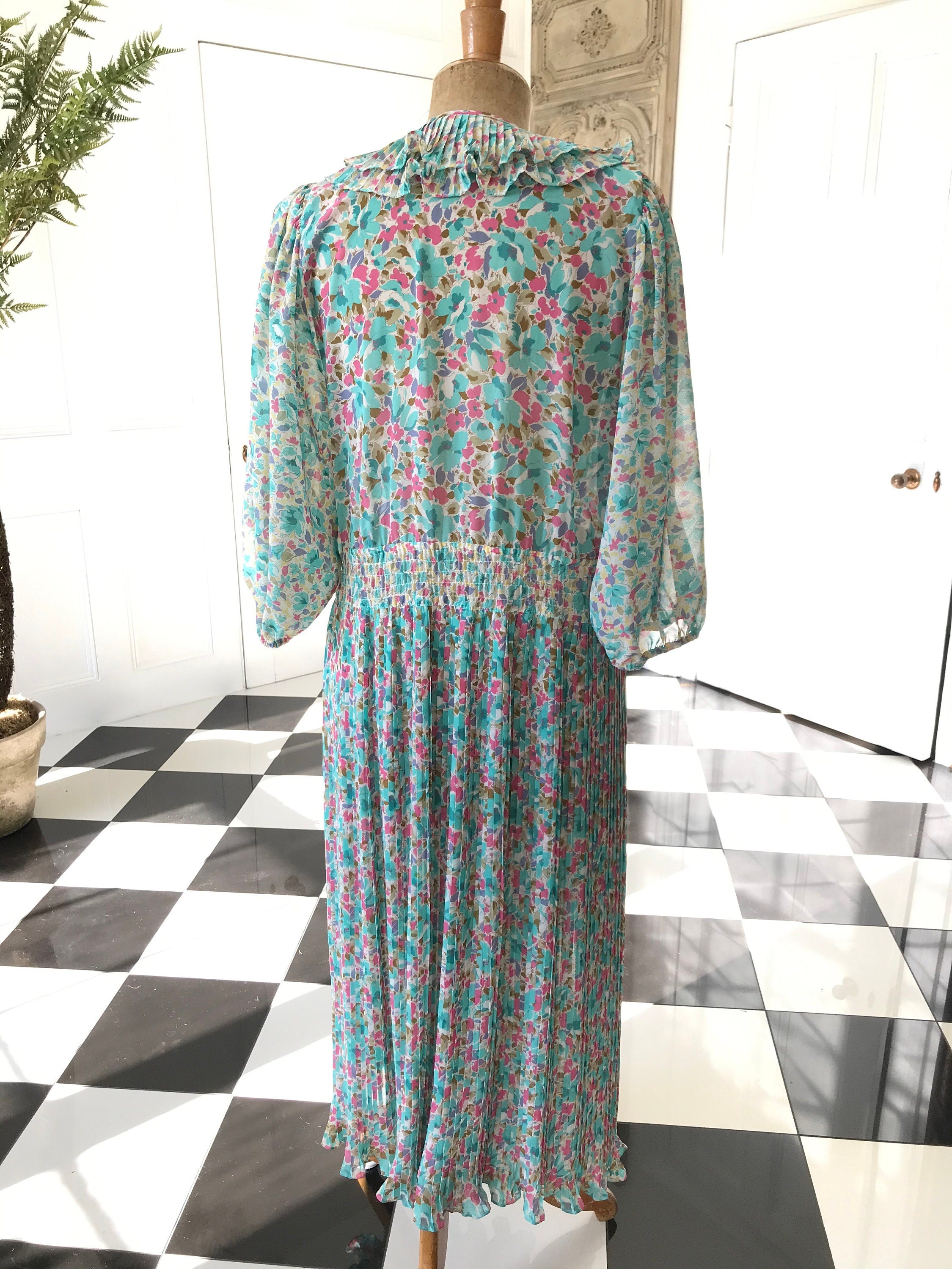 1970s 1980s Vintage long  summer dress with ruffle floral dress  label Diane Freis
