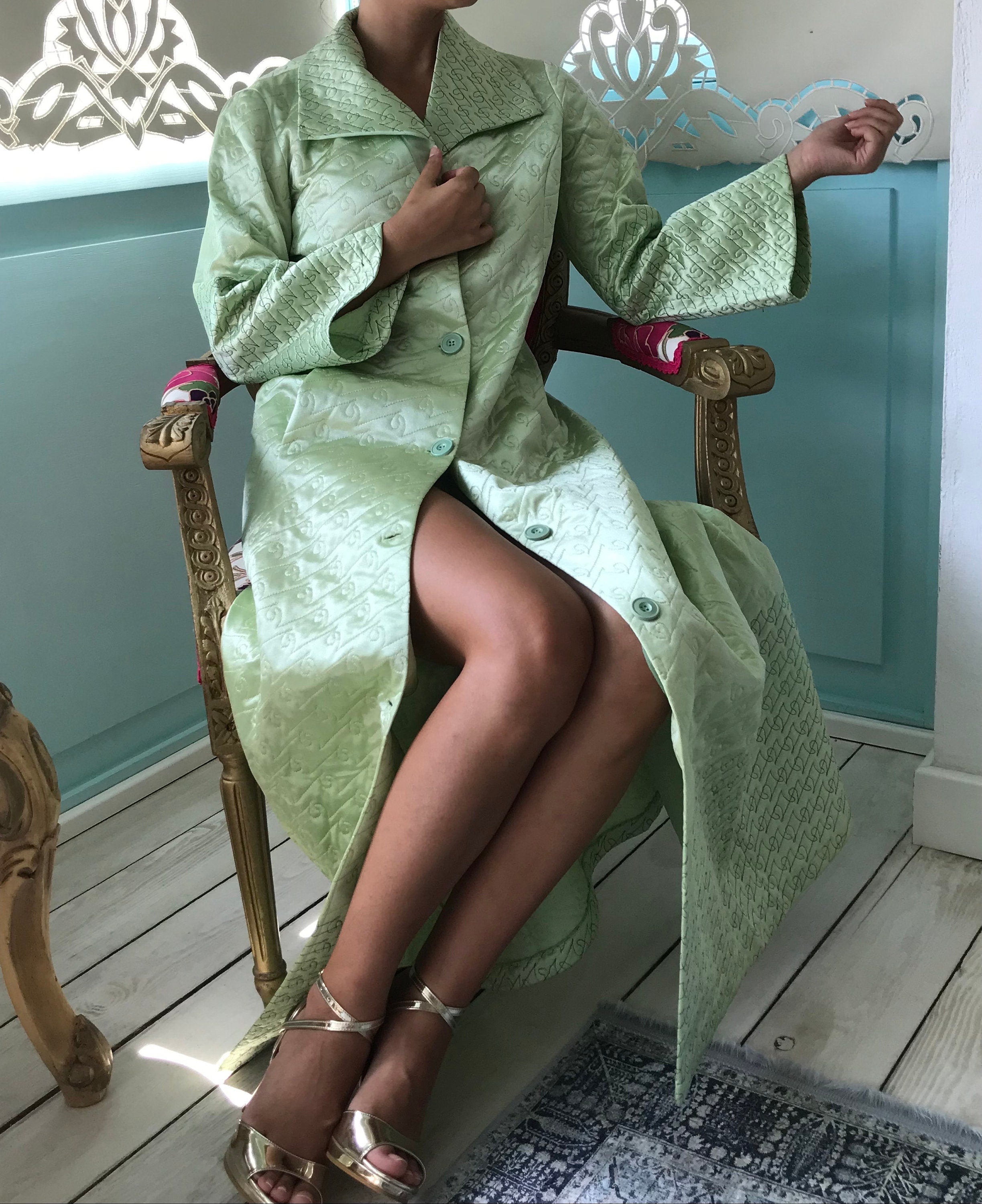 1970s mint green dressing gown housecoat