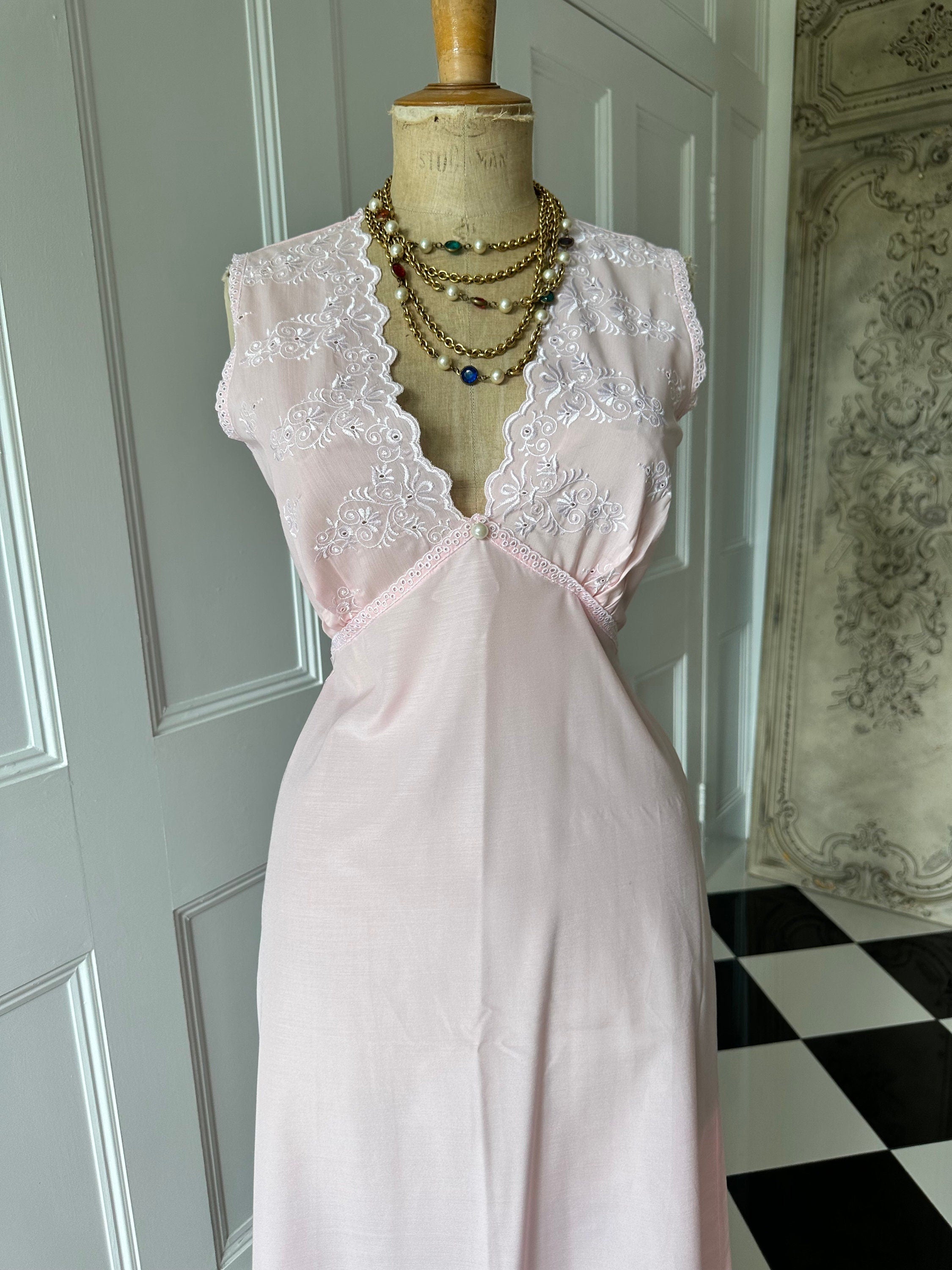 1970s baby pink long slip dress