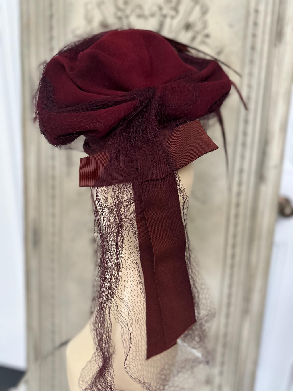 1950s Dark Red Felt Wool Hat with Feathers