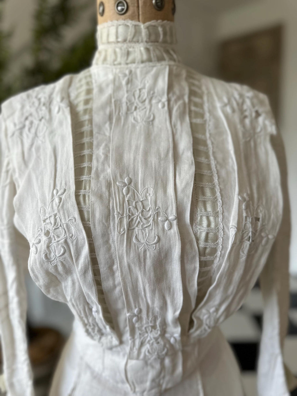 Edwardian linen  lawn dress hand embroidered skirt and bodice with silk ribbon