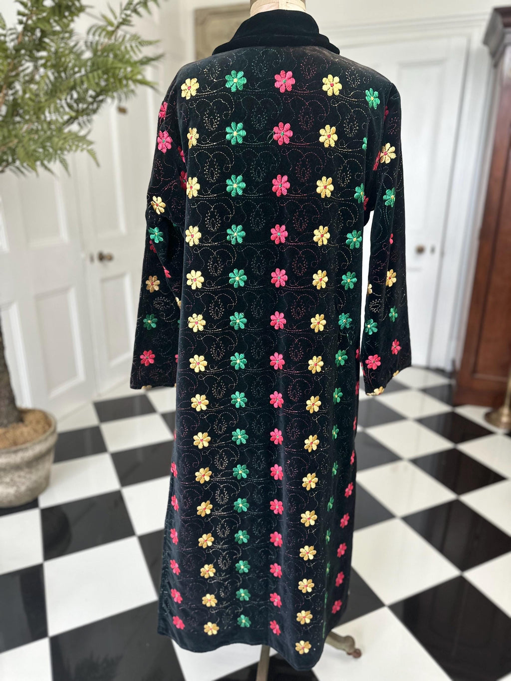 1950s black velvet kimono  house coat with silk embroidery coat