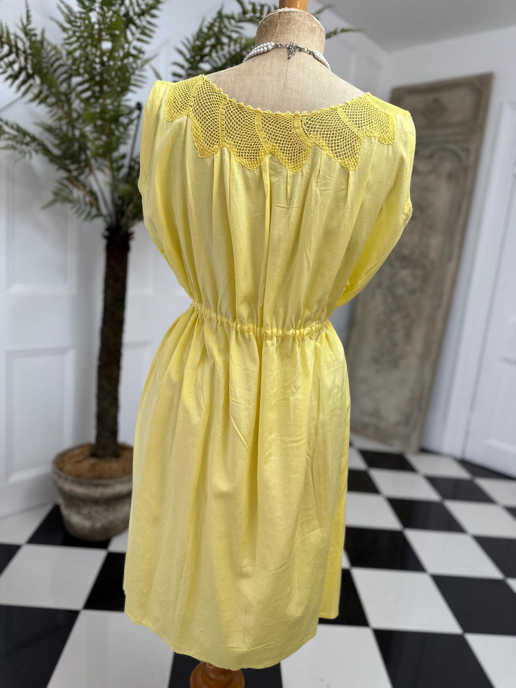 Vintage 1950s yellow silk and cotton mix with crochet lace dress