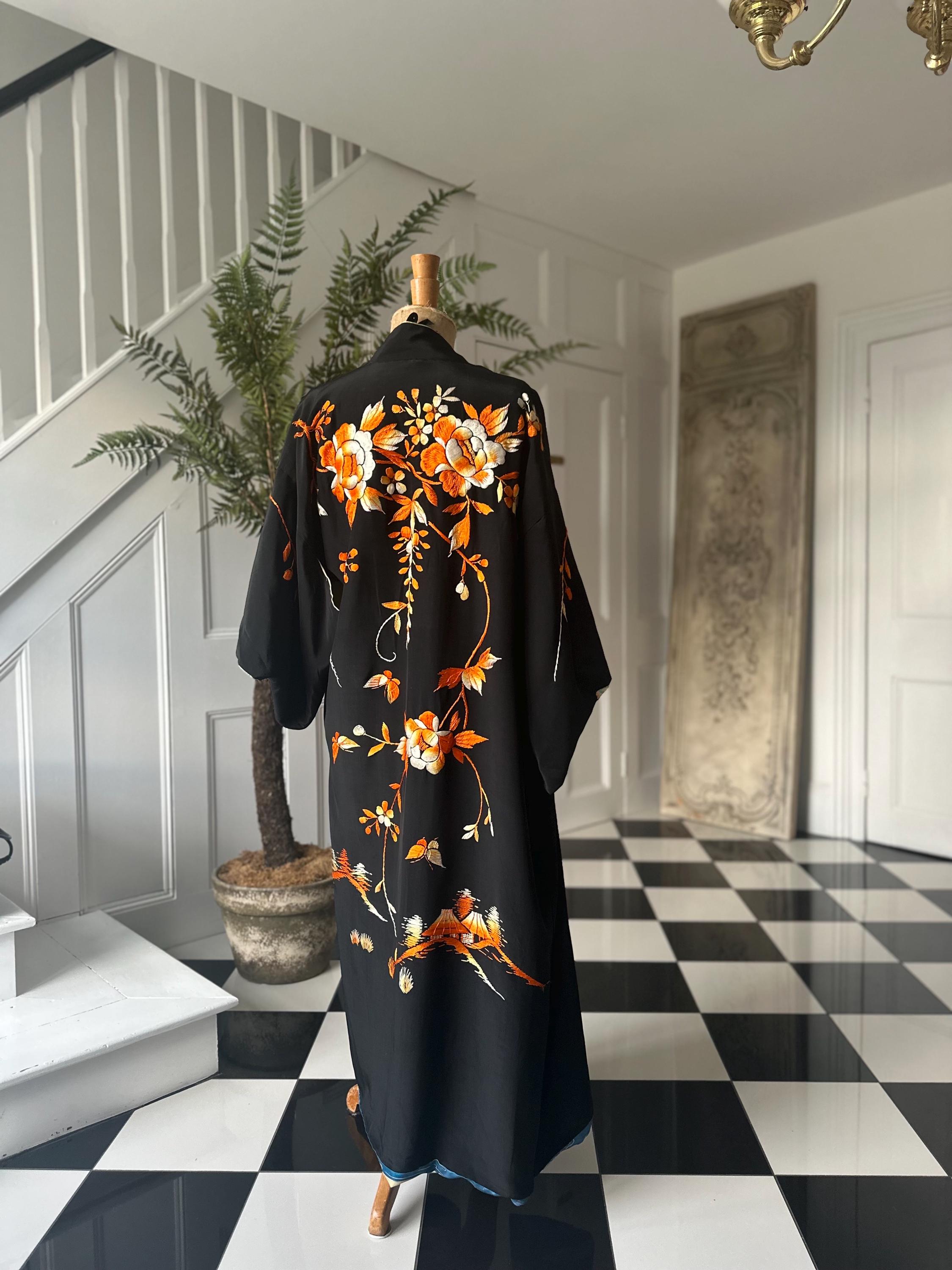 Antique 1920s reversible Japanese  hand embroidery kimono