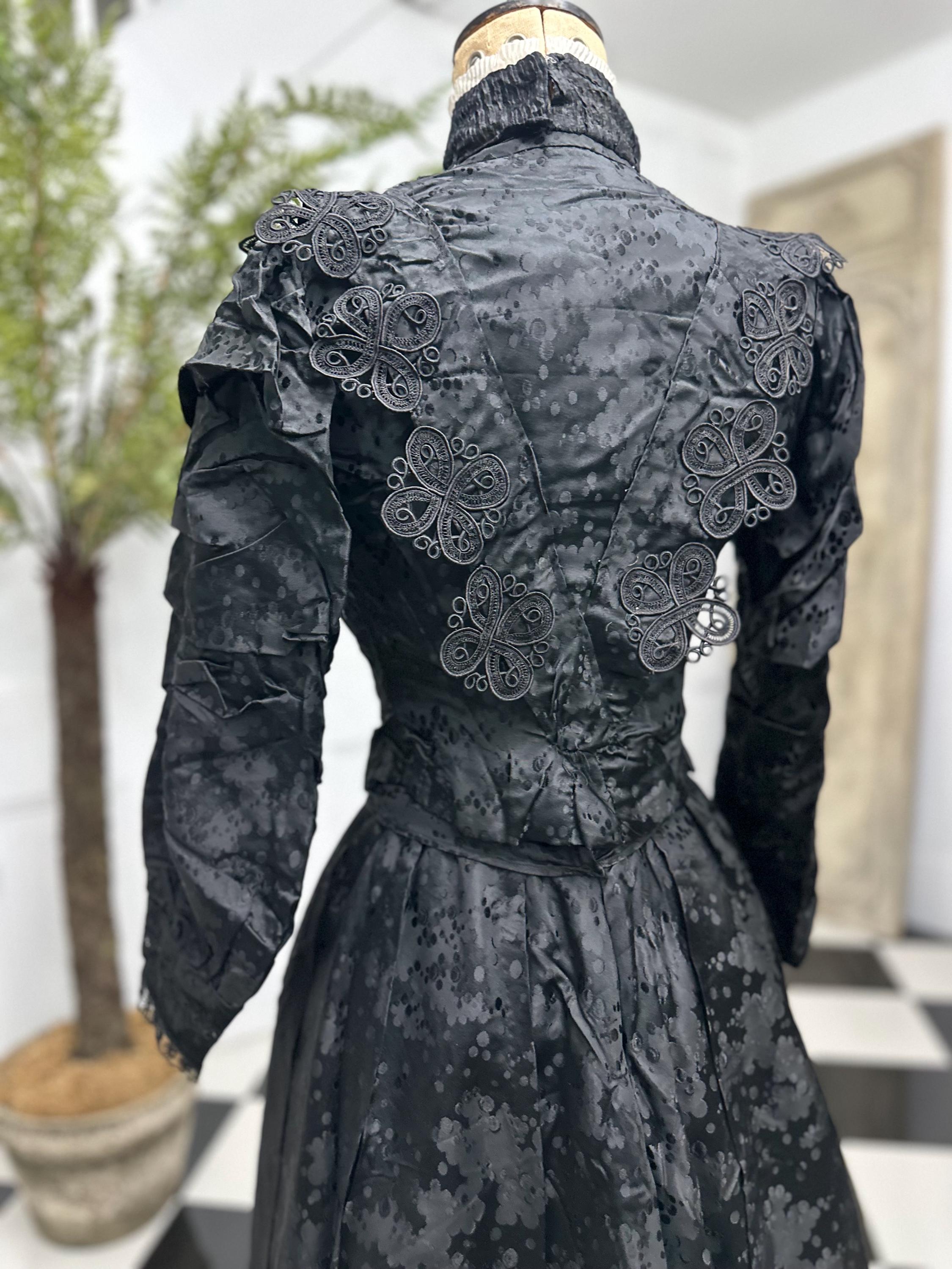 Victorian Black Silk Bodice and Skirt Set: Tape Lace Detail