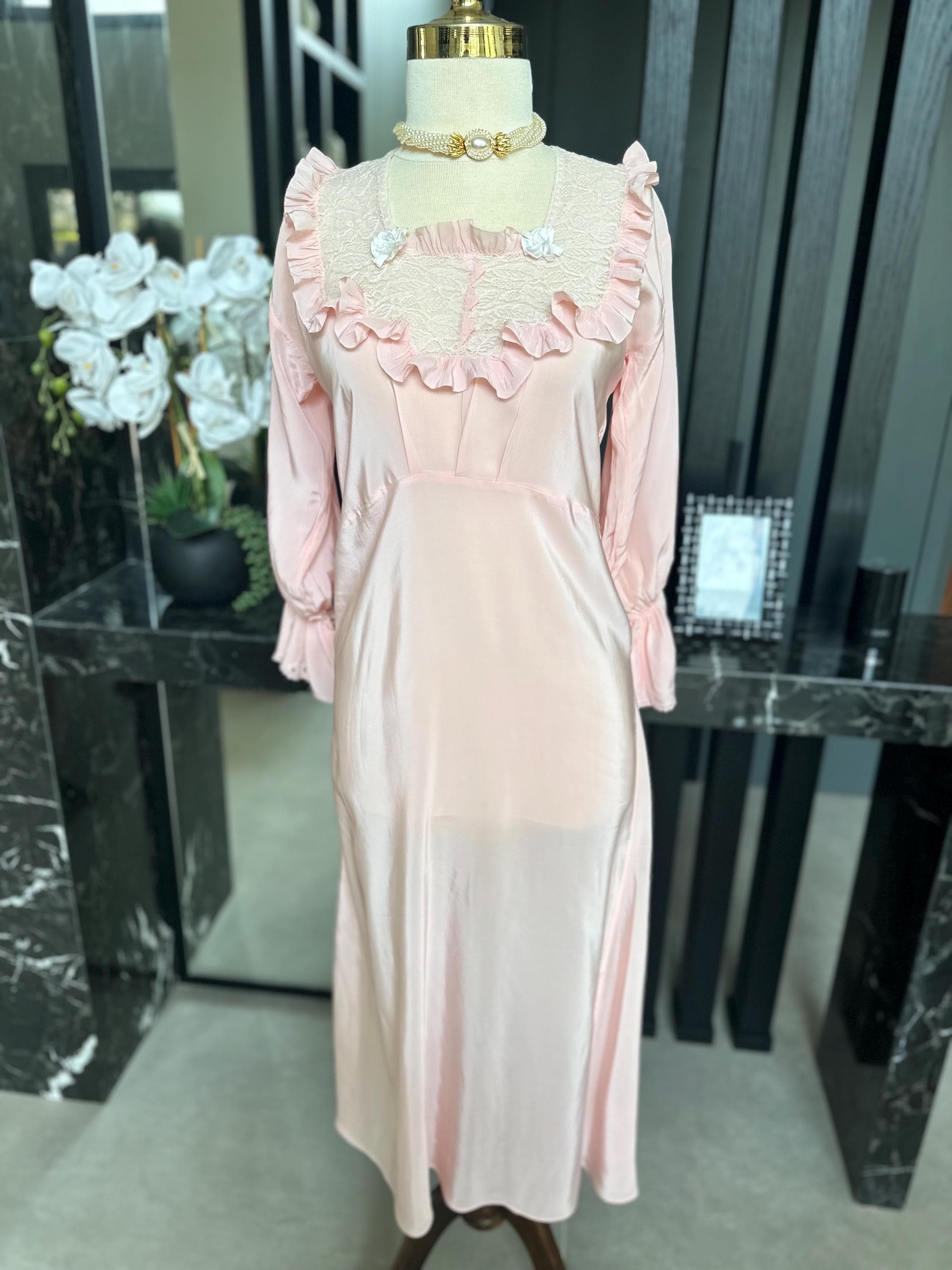 Vintage 1940s Pink Rayon Maxi Dress – Lace Ruffle Bodice, Victorian Sleepwear Gown