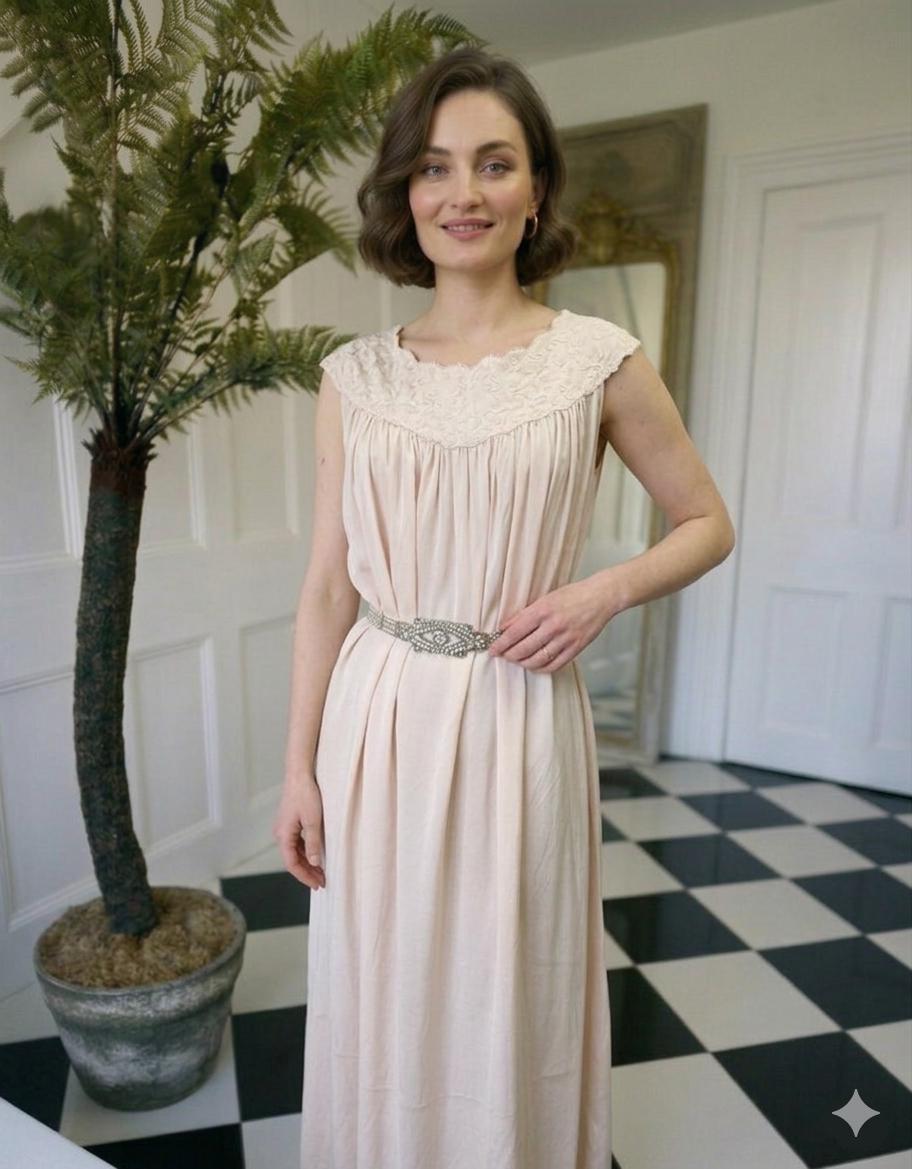 1940s pale lilac pink silk loose slip dress with boat neckline with  embroidery