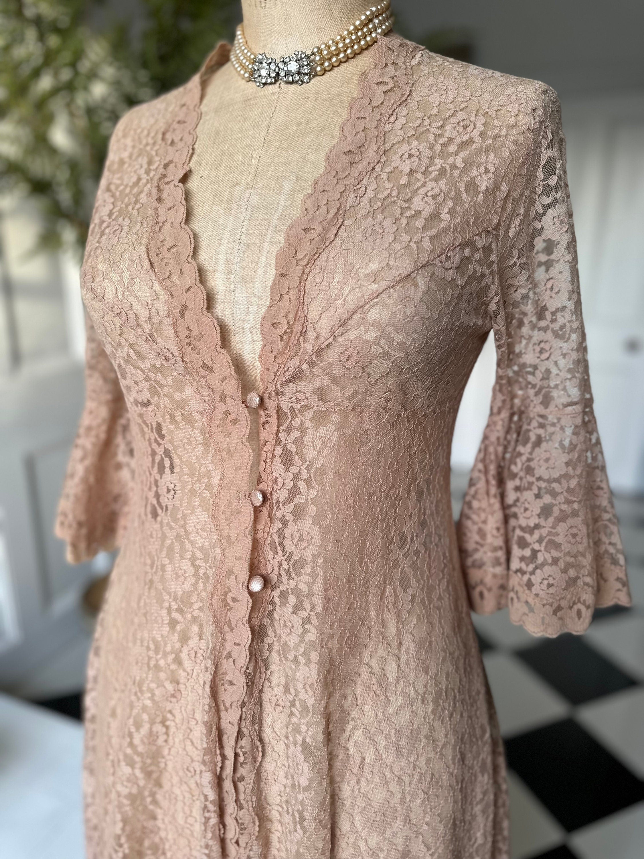 1970s Beige sheer lace peignoir robe with bell sleeves