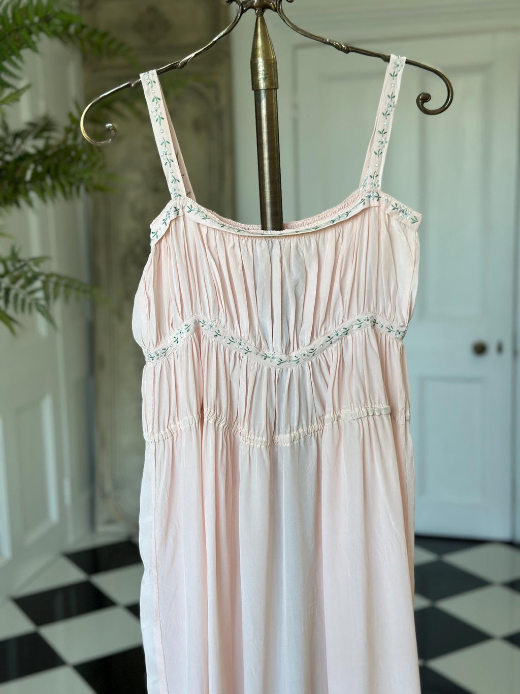 1940s Vintage Peach Silk Dress